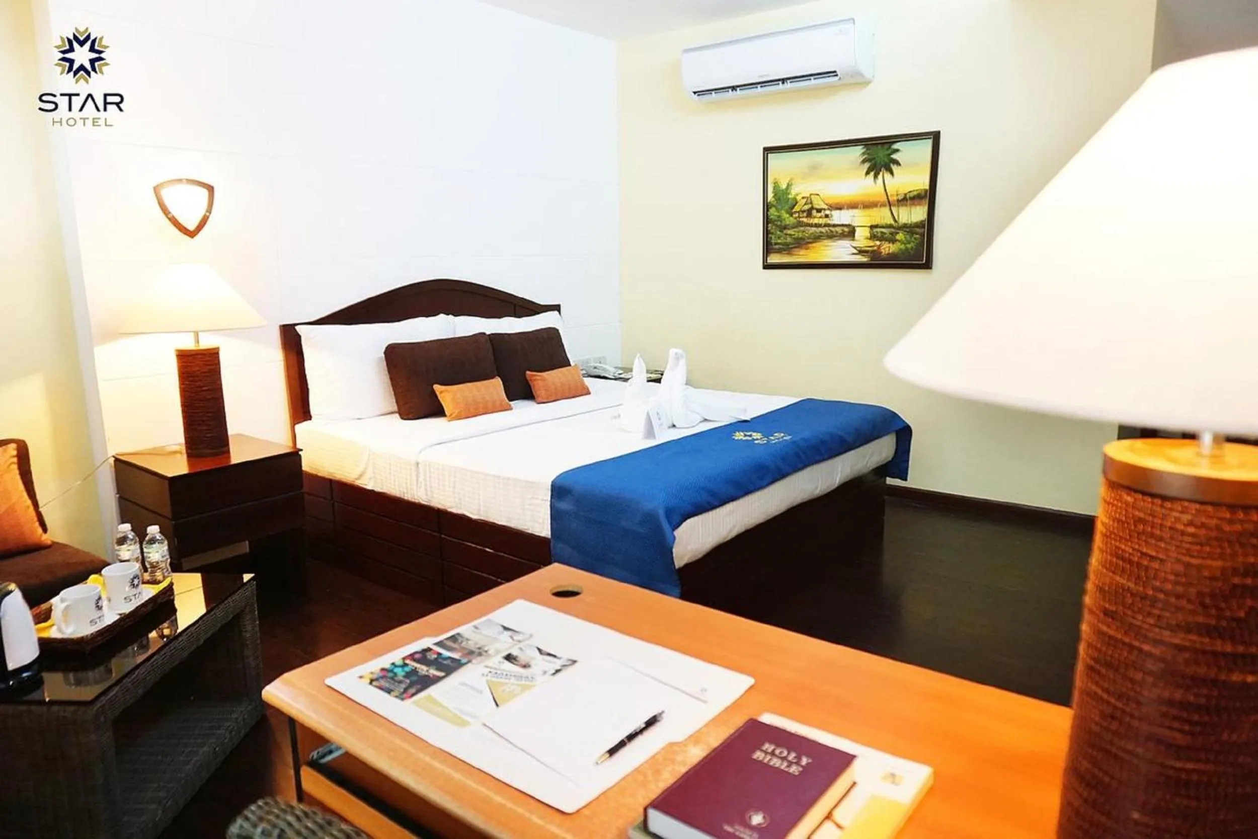 Bedroom, Bed in Star Hotel