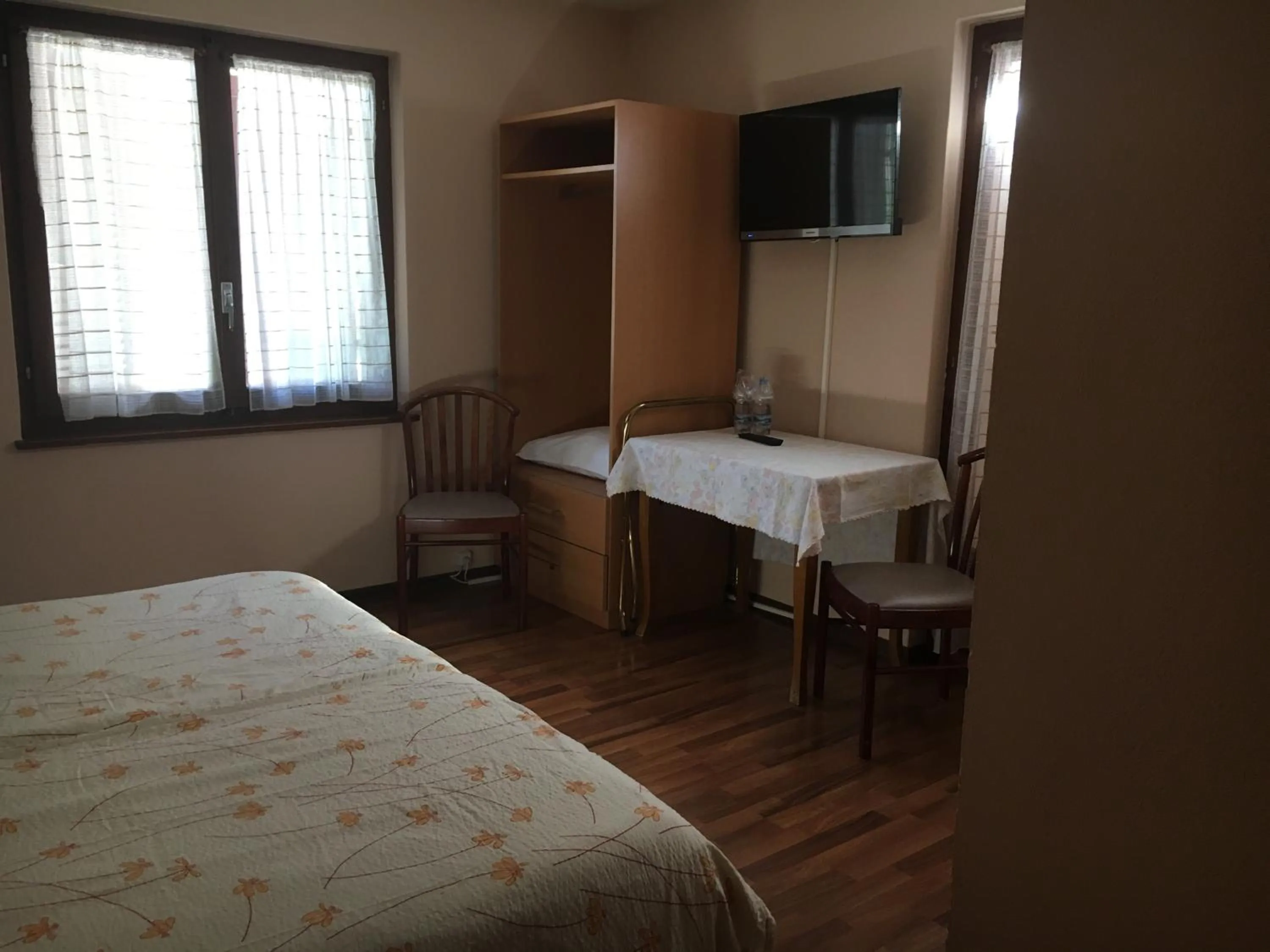 TV and multimedia, Bed in Hotel Ristorante Baldi