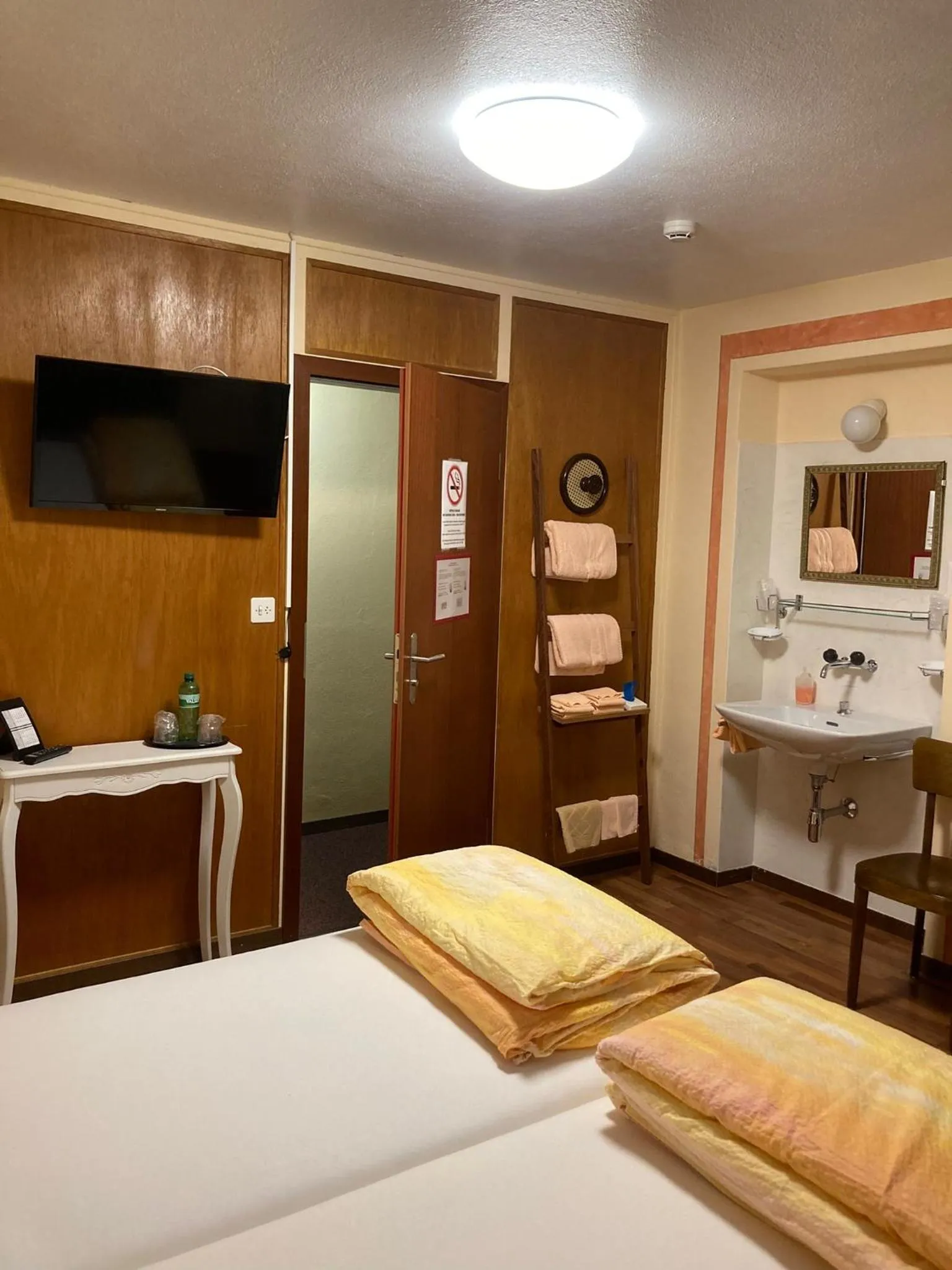 TV and multimedia, Bed in Hotel Ristorante Baldi