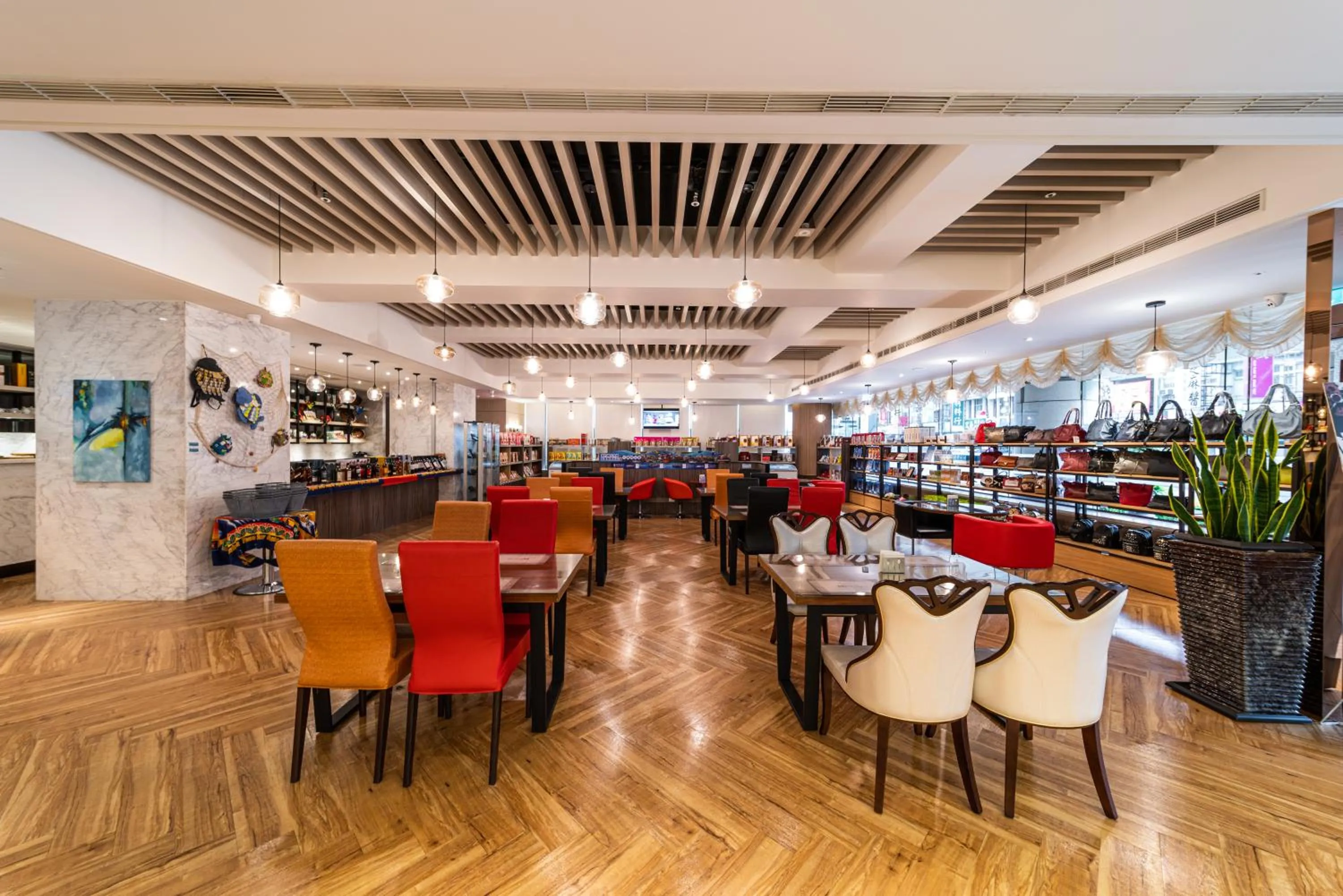 Restaurant/places to eat in Fish Hotel-Pingtung