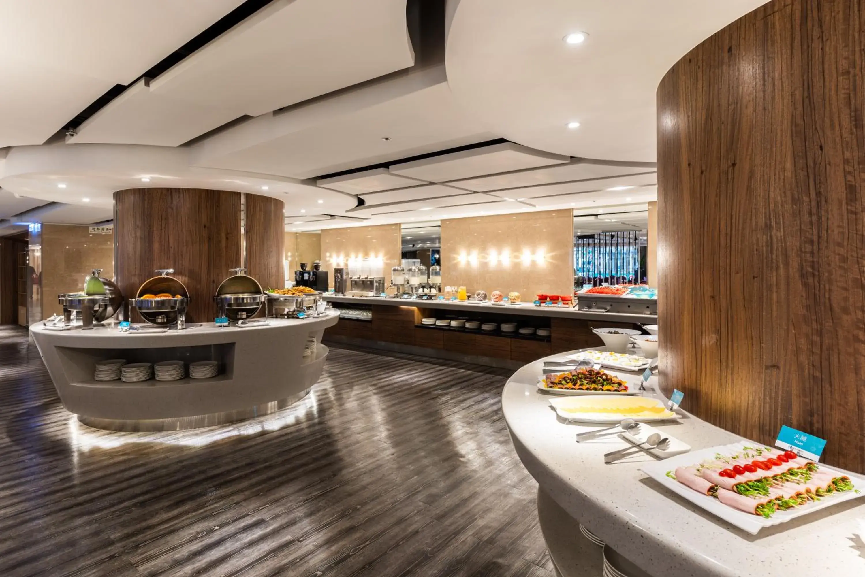 Restaurant/places to eat in Fish Hotel-Pingtung Restaurant/places to eat in Fish Hotel-Pingtung