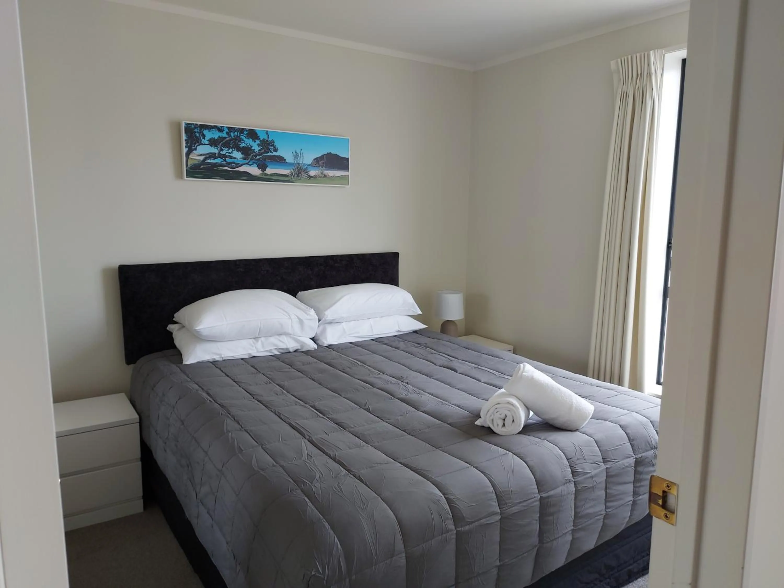 Bedroom, Bed in The Atrium