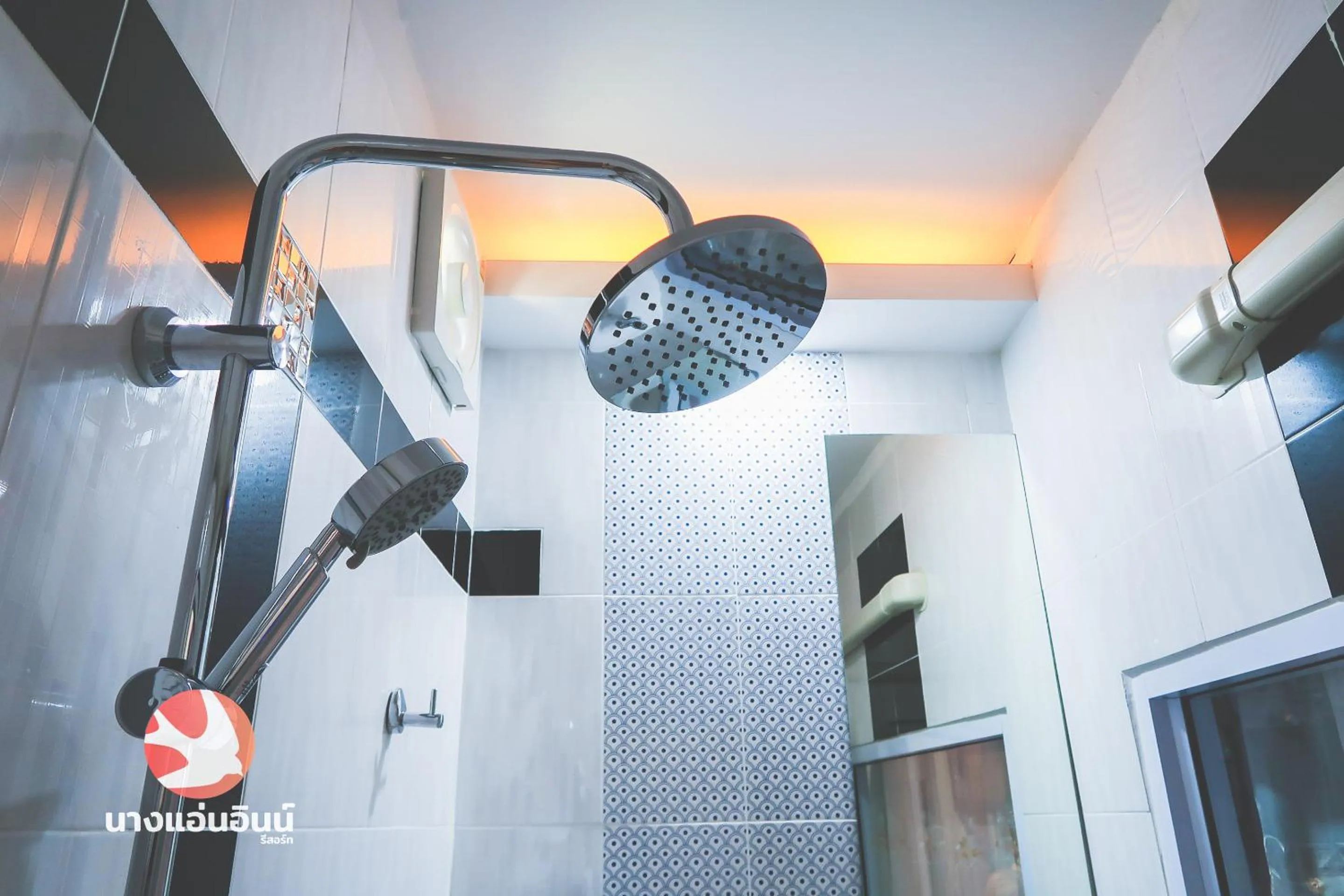 Shower in Nang-an Inn Resort