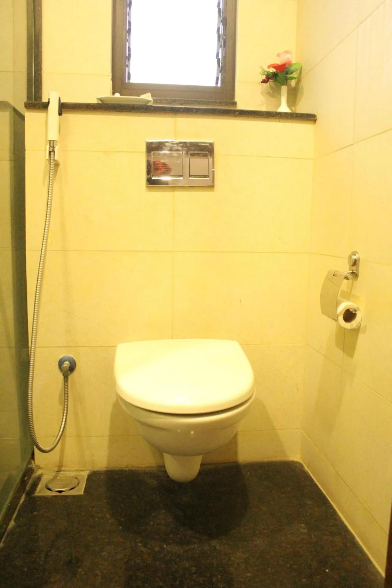 Bathroom in Hotel Nk Grand Park Airport Hotel