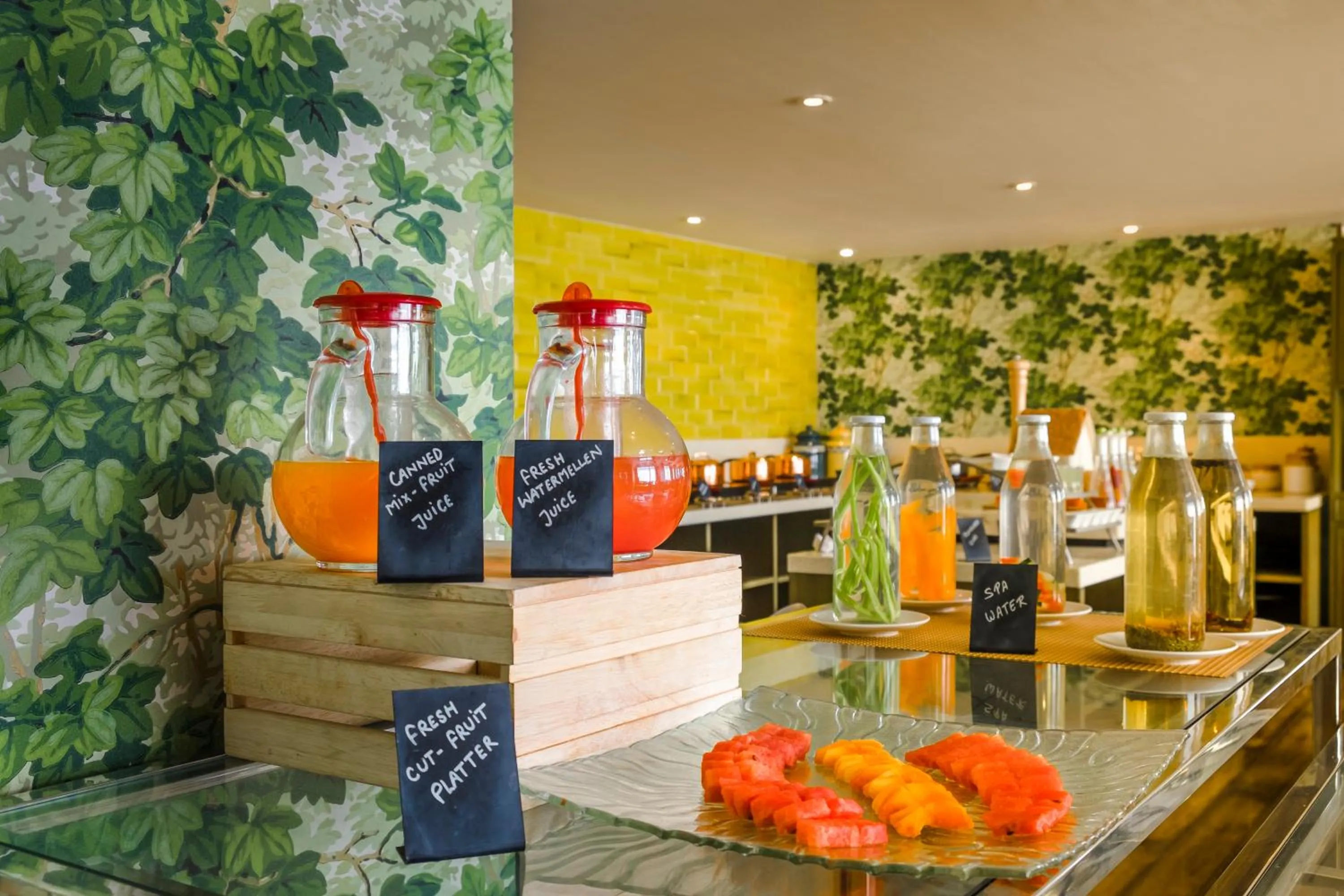 Restaurant/places to eat in Mosaic Original, Mussoorie