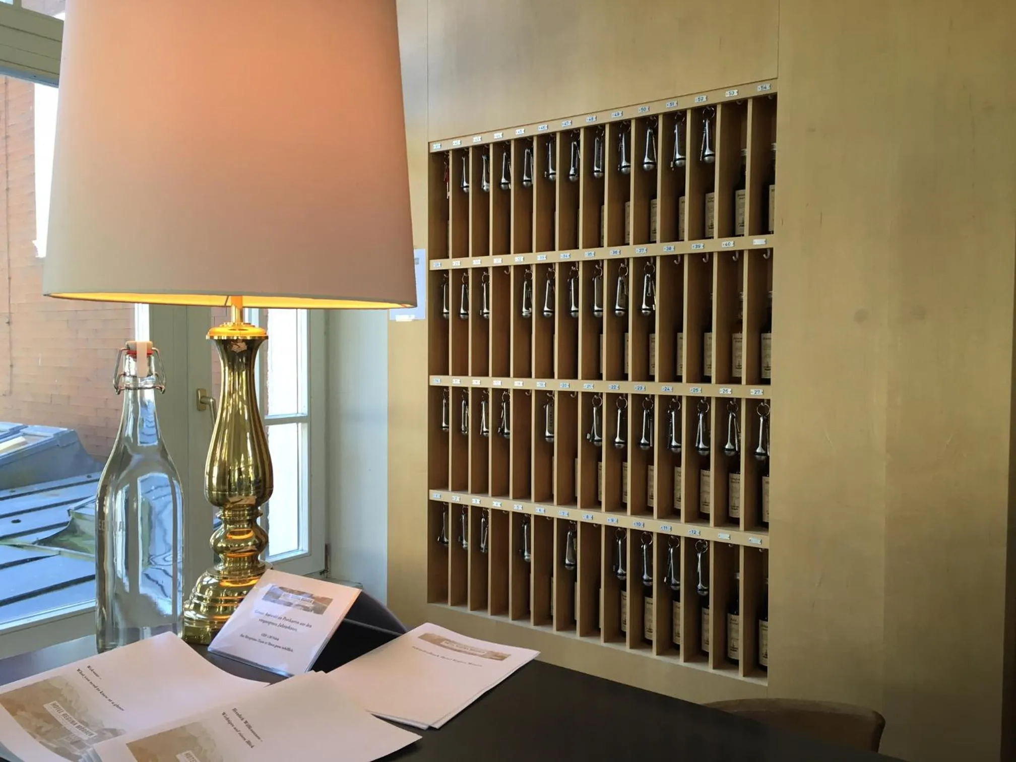 Lobby or reception, Bed in Hotel Regina