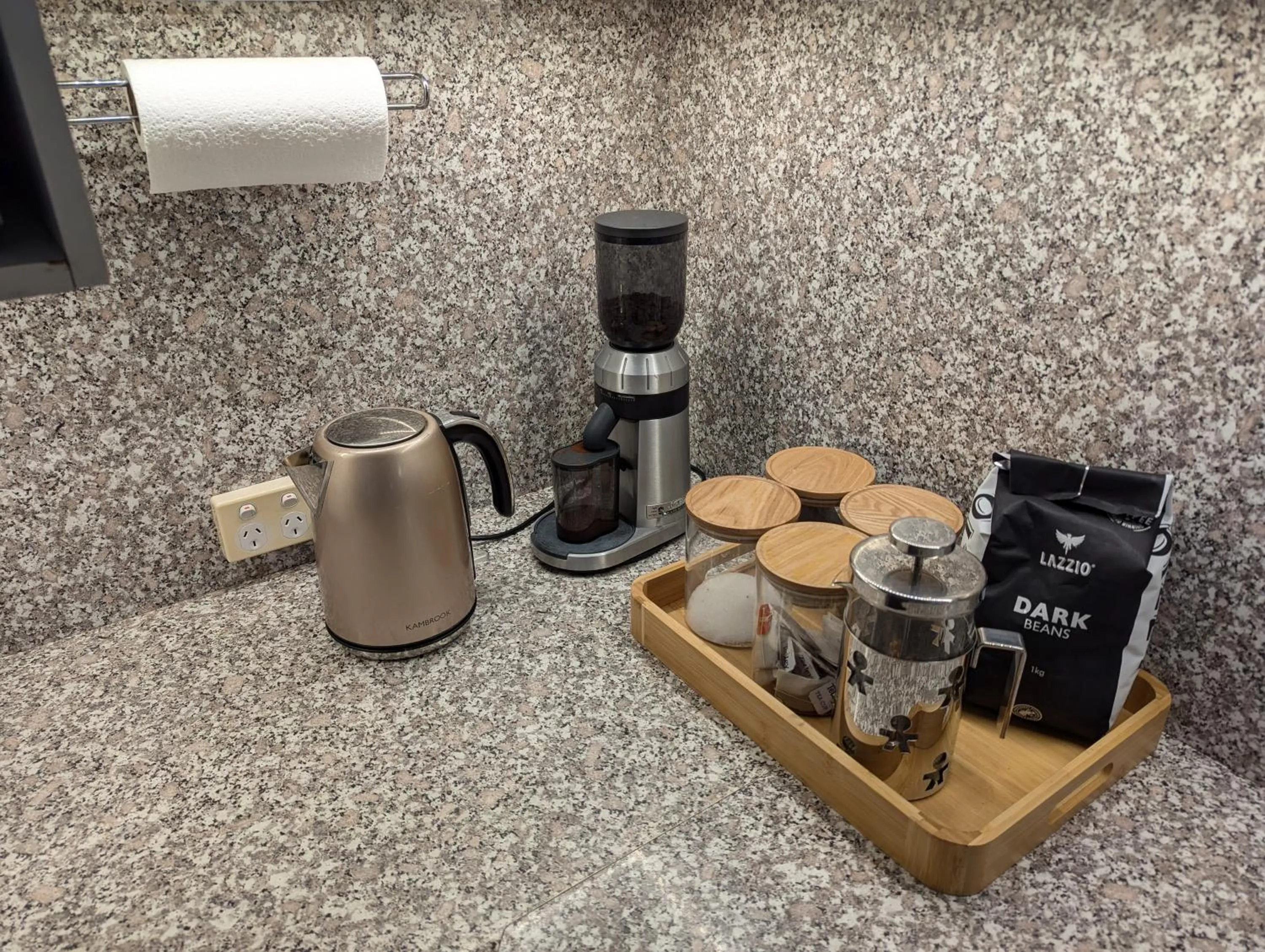 Coffee/tea facilities in Stately Bowral Designer Home