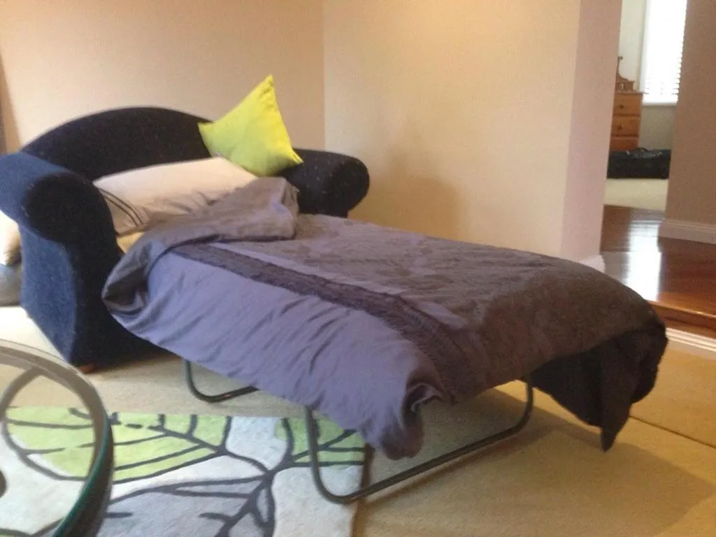 Living room, Bed in Stately Bowral Designer Home