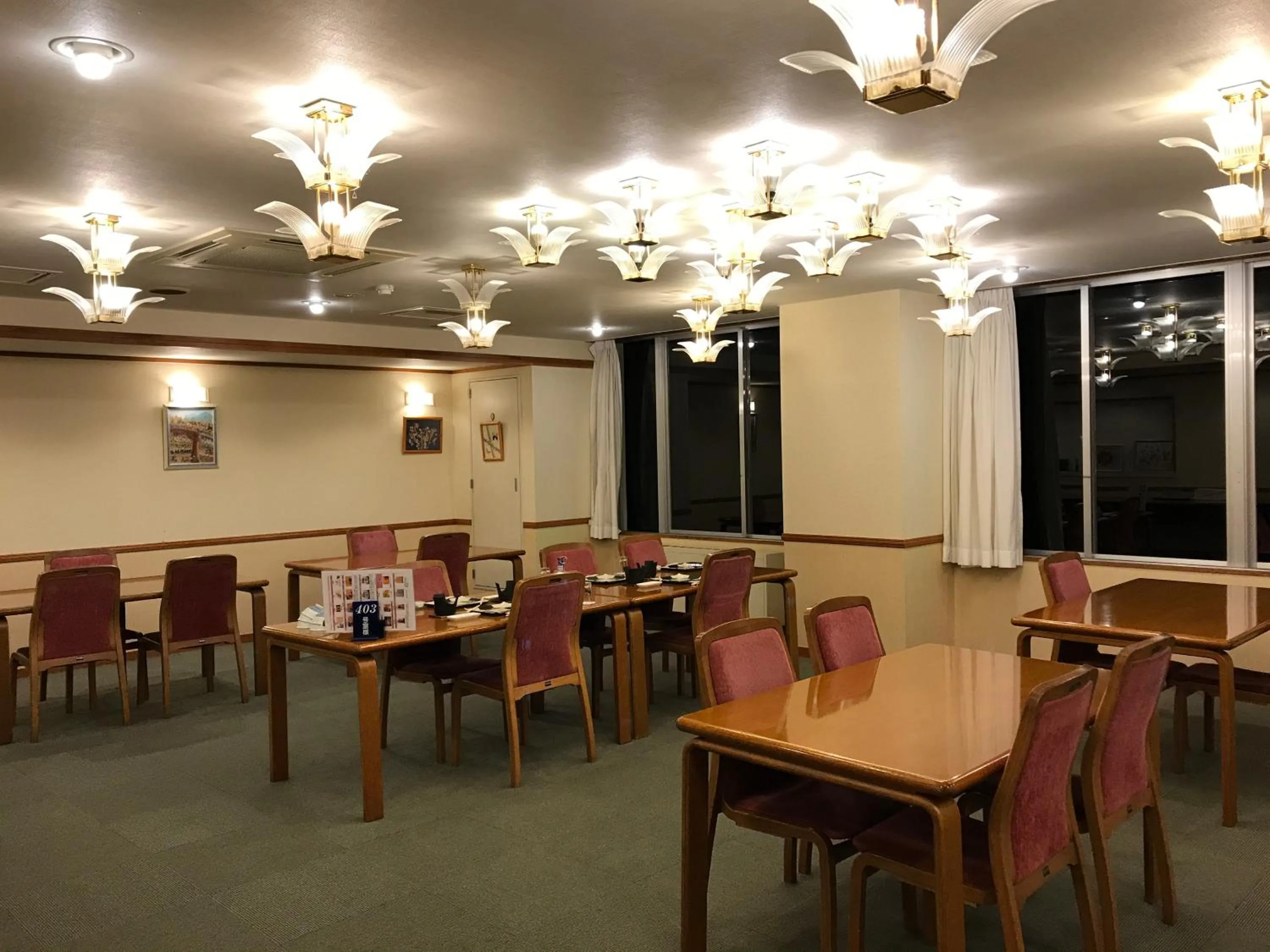 Dining area in Hotel Higashidate