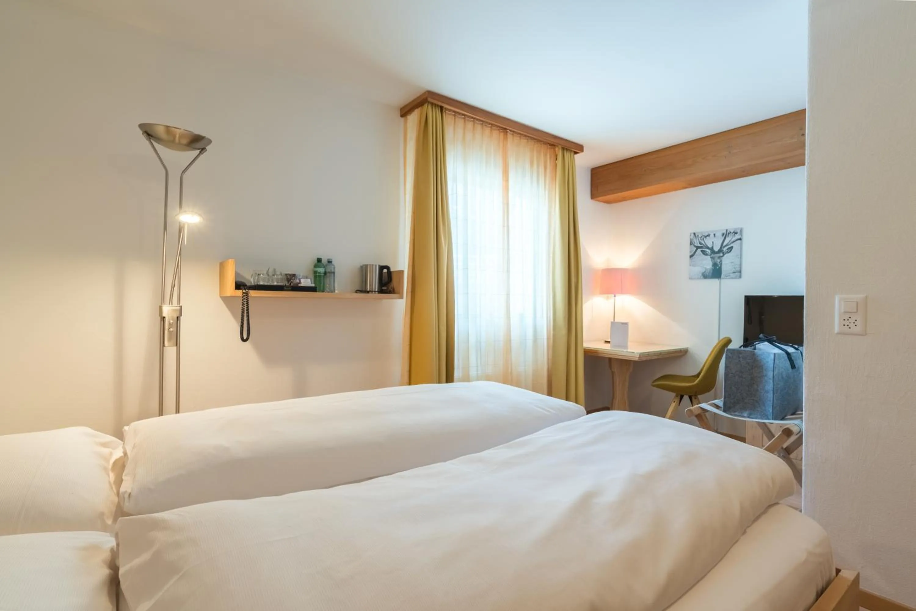 Bed in Hotel Chesa Surlej