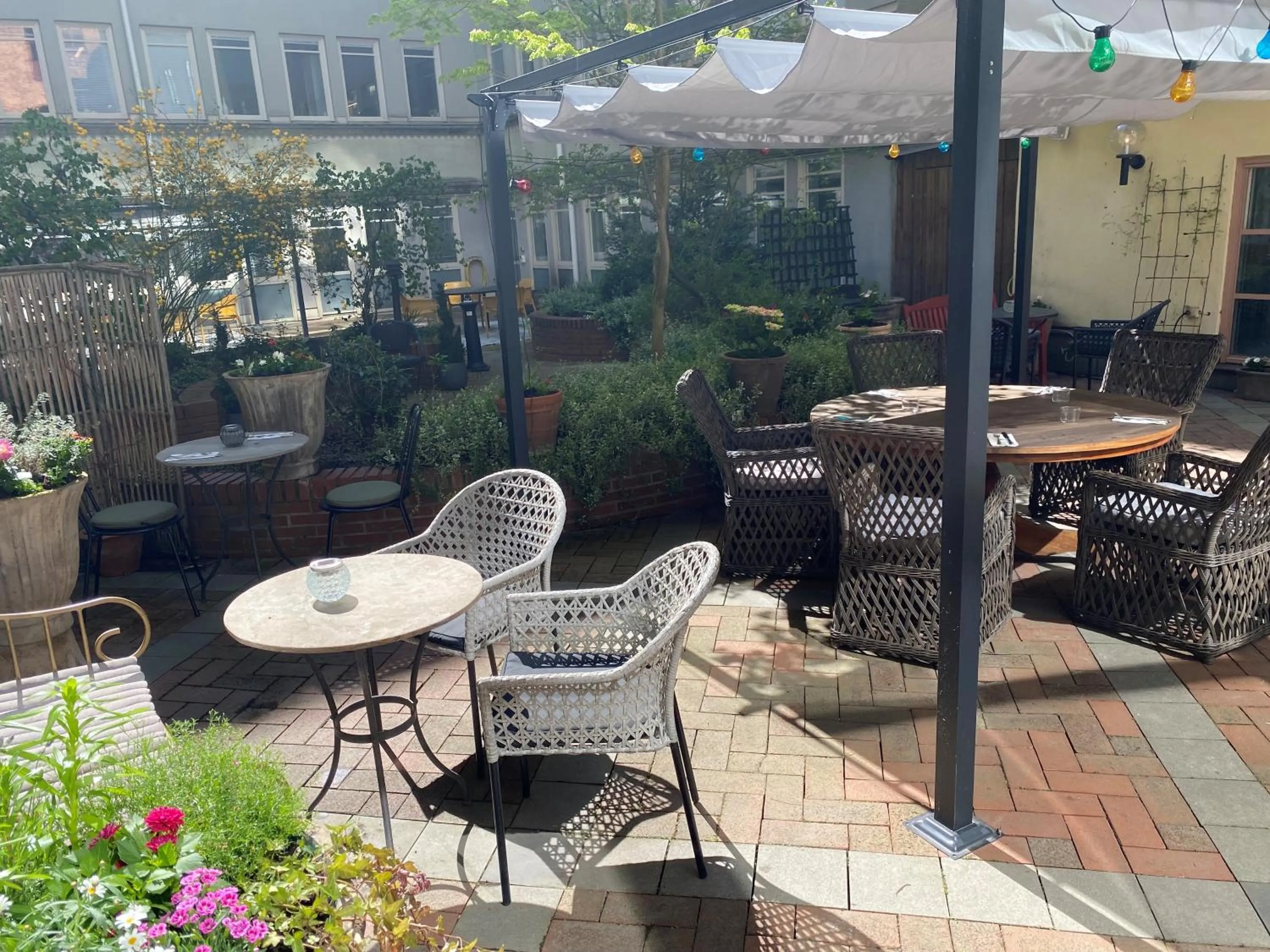 Patio in ProfilHotels Central