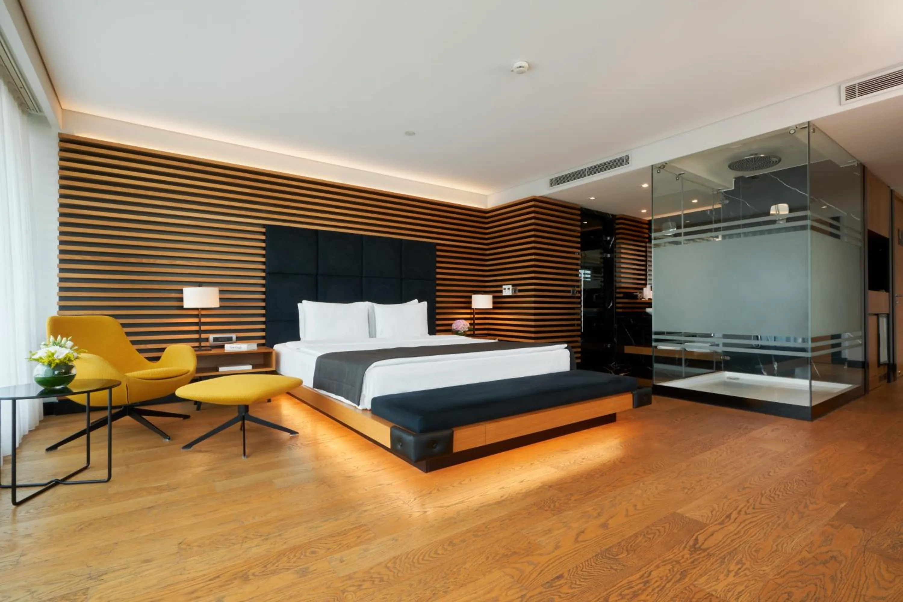Photo of the whole room, Bed in Metropolitan Hotels Bosphorus - Special Category
