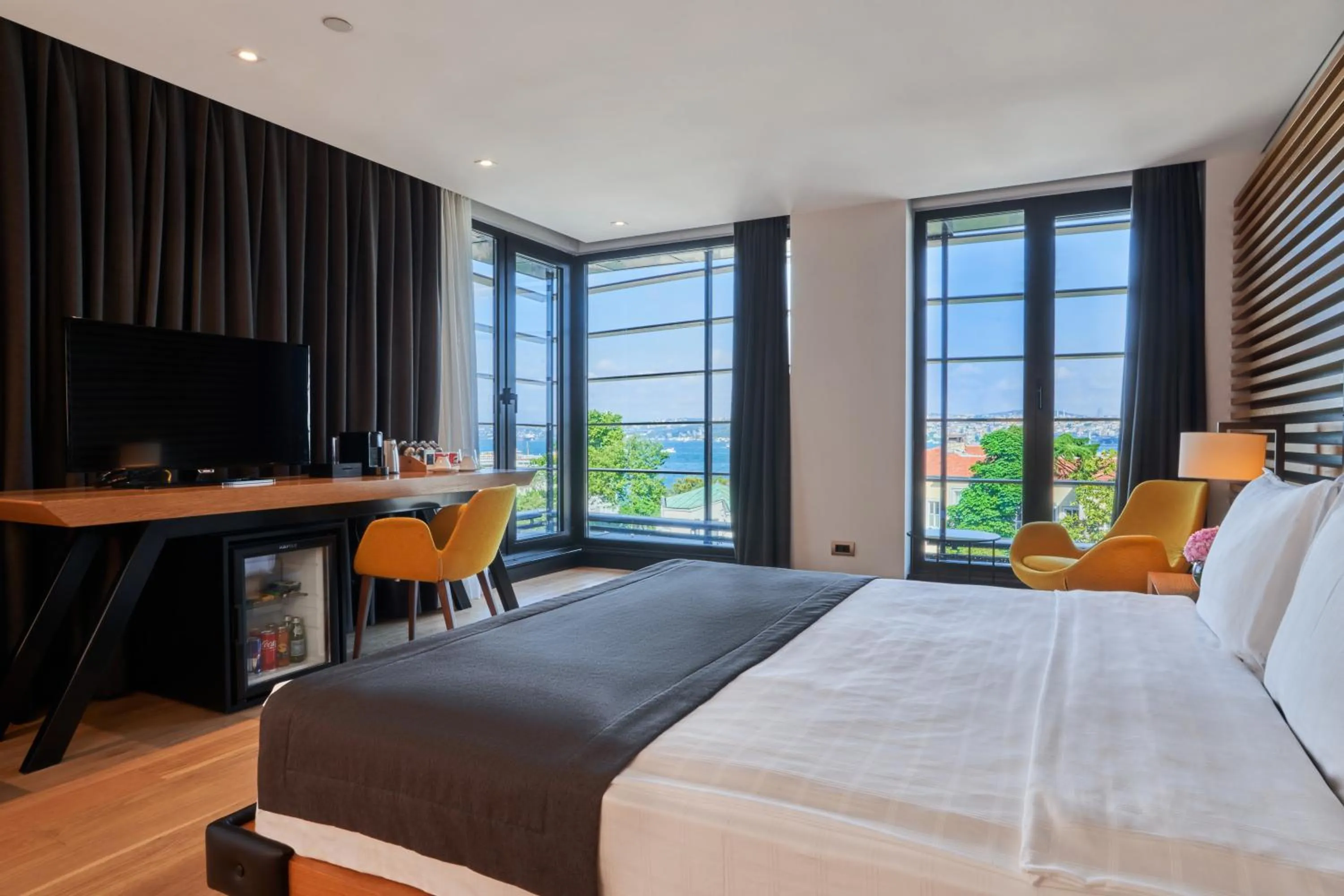 Bedroom, Bed in Metropolitan Hotels Bosphorus - Special Category