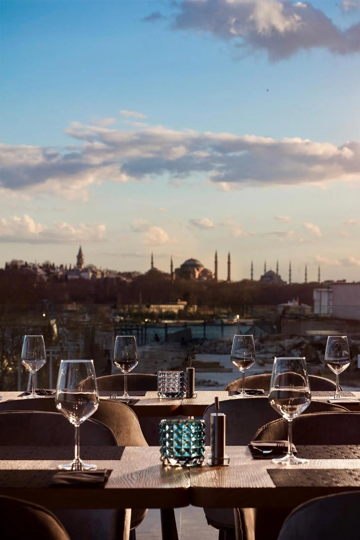 Restaurant/places to eat in Metropolitan Hotels Bosphorus - Special Category