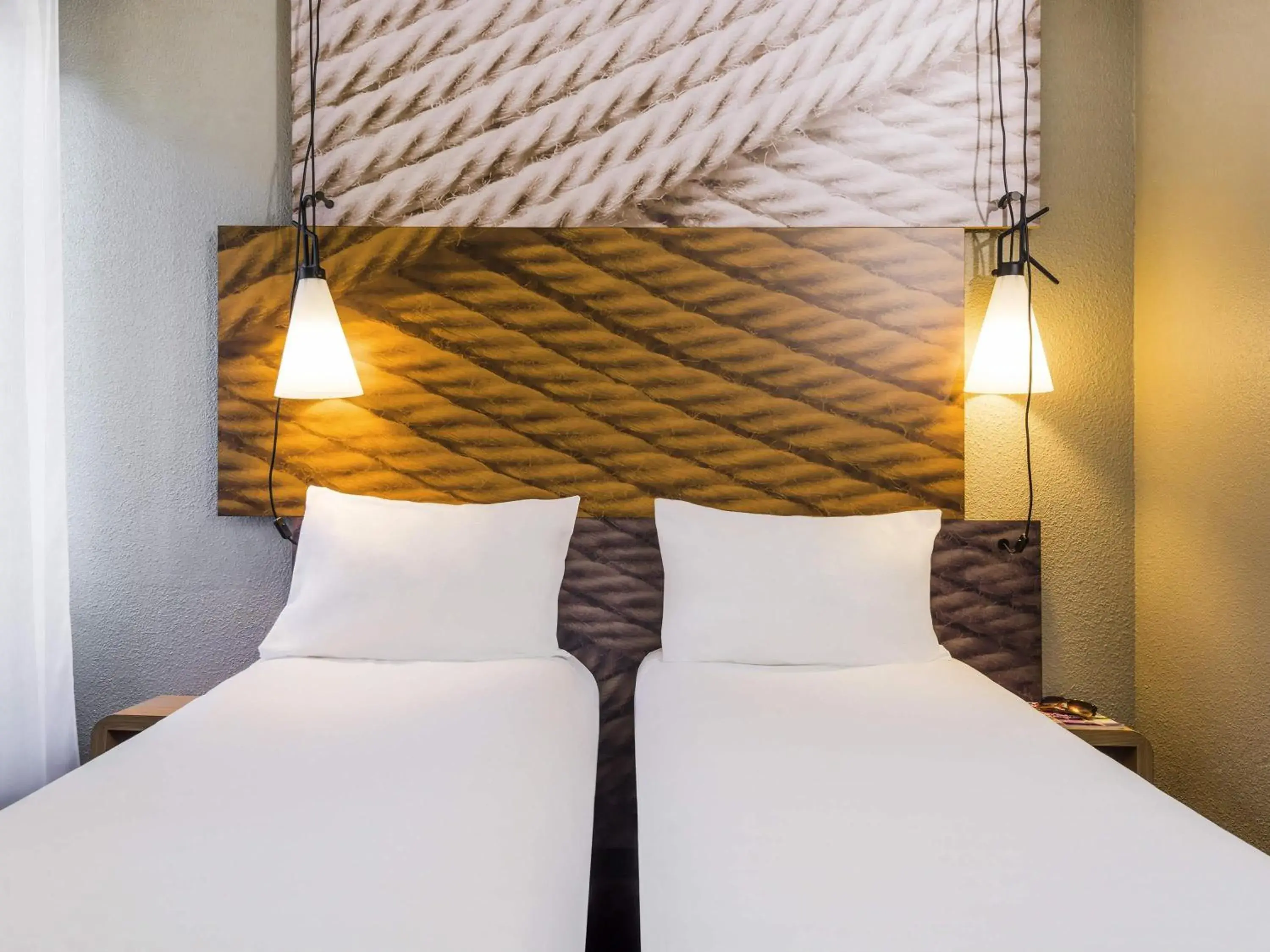 Bedroom, Bed in ibis Zürich Messe Airport Bedroom, Bed in ibis Zürich Messe Airport