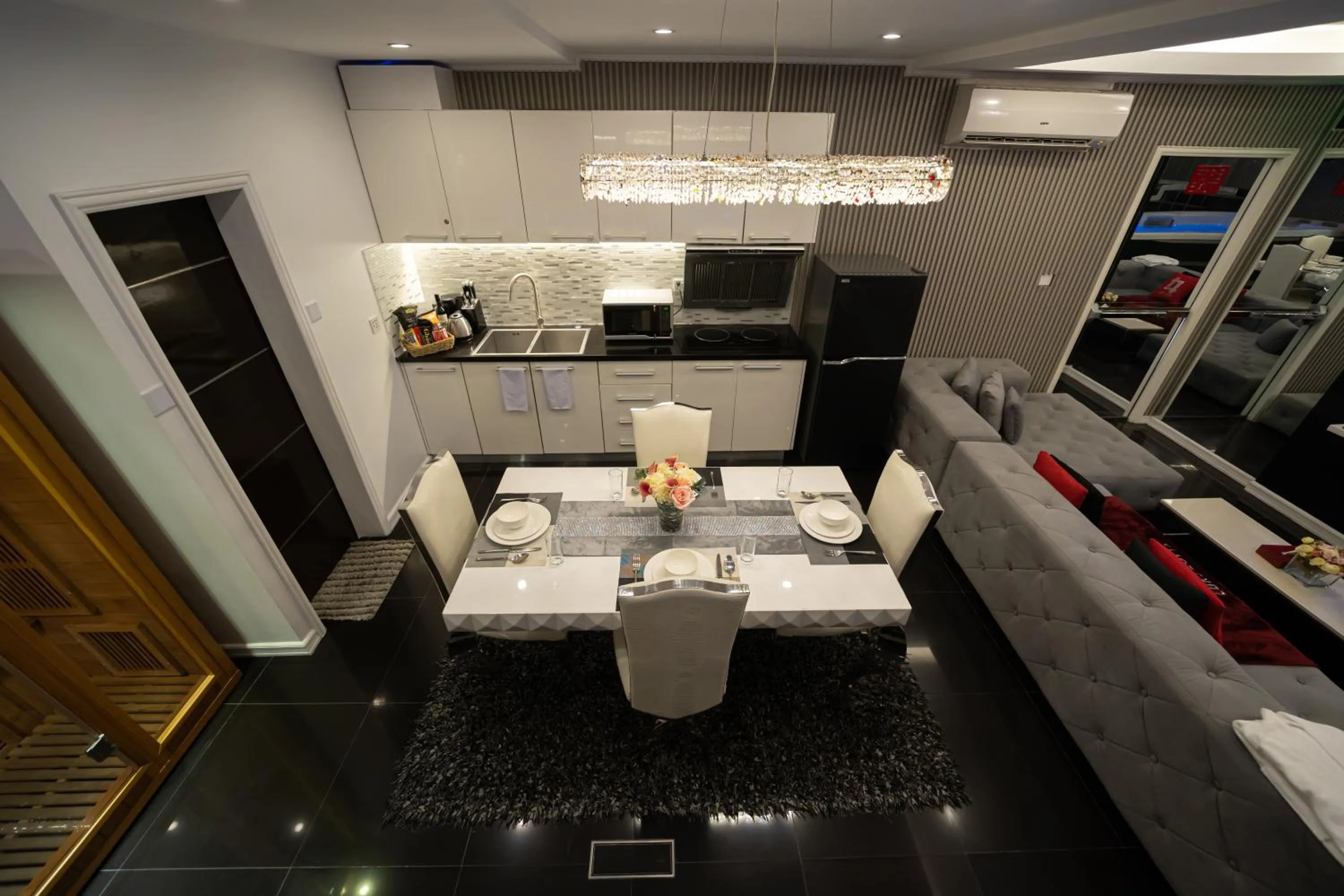 Luks Lofts Hotel & Residences