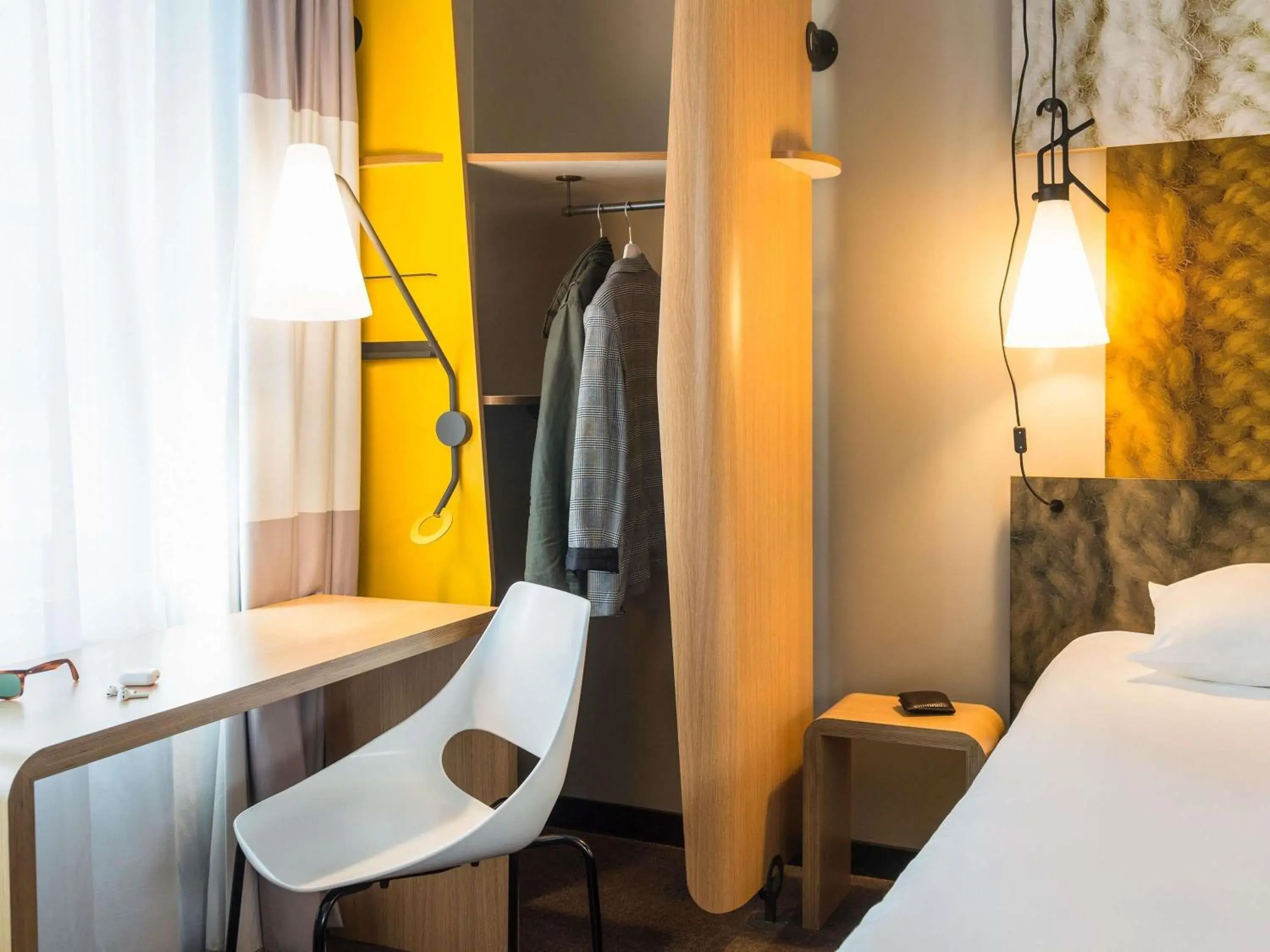 Bedroom, Bed in ibis Zürich City West Bedroom, Bed in ibis Zürich City West