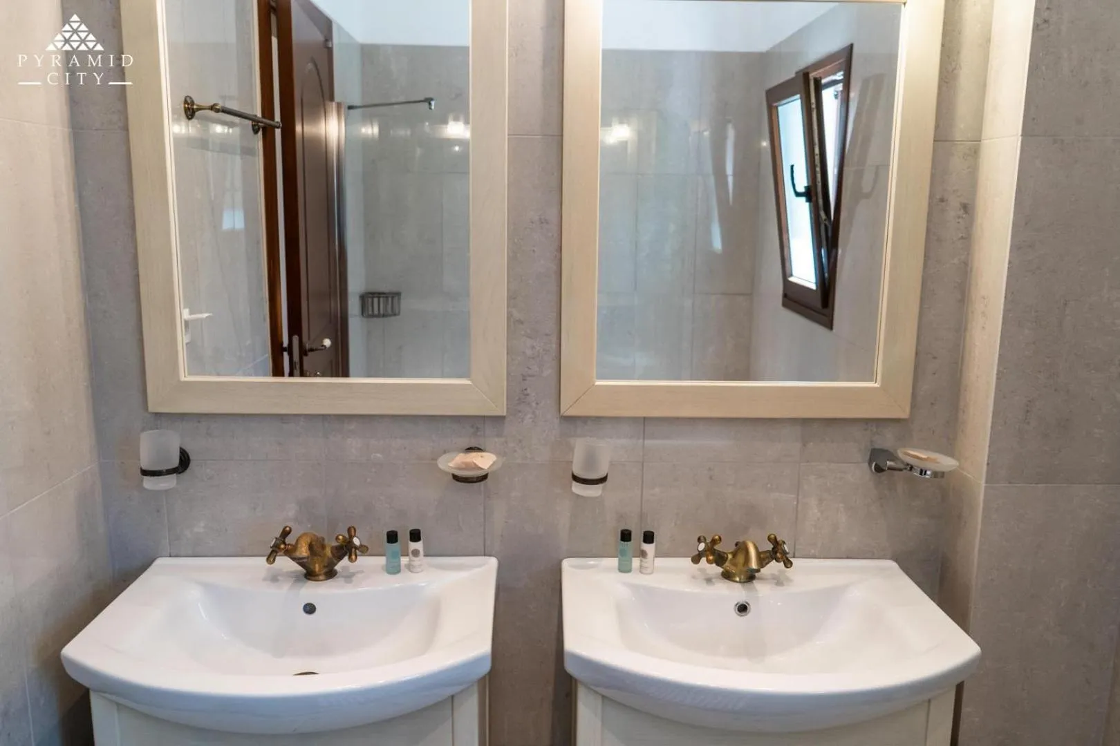 Bathroom in Luxury Villa Jupiter