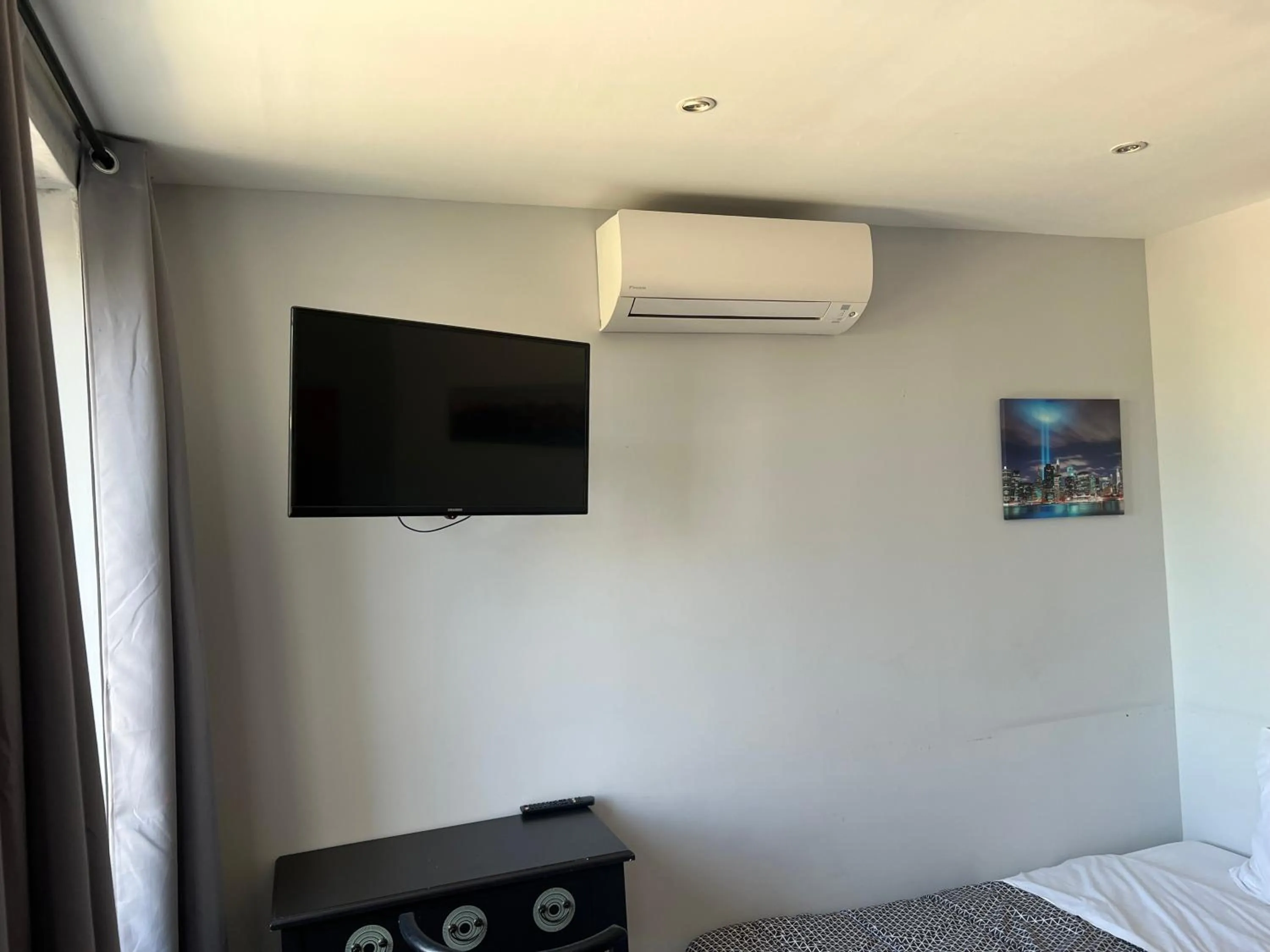 TV and multimedia in Hôtel des 2 Gares