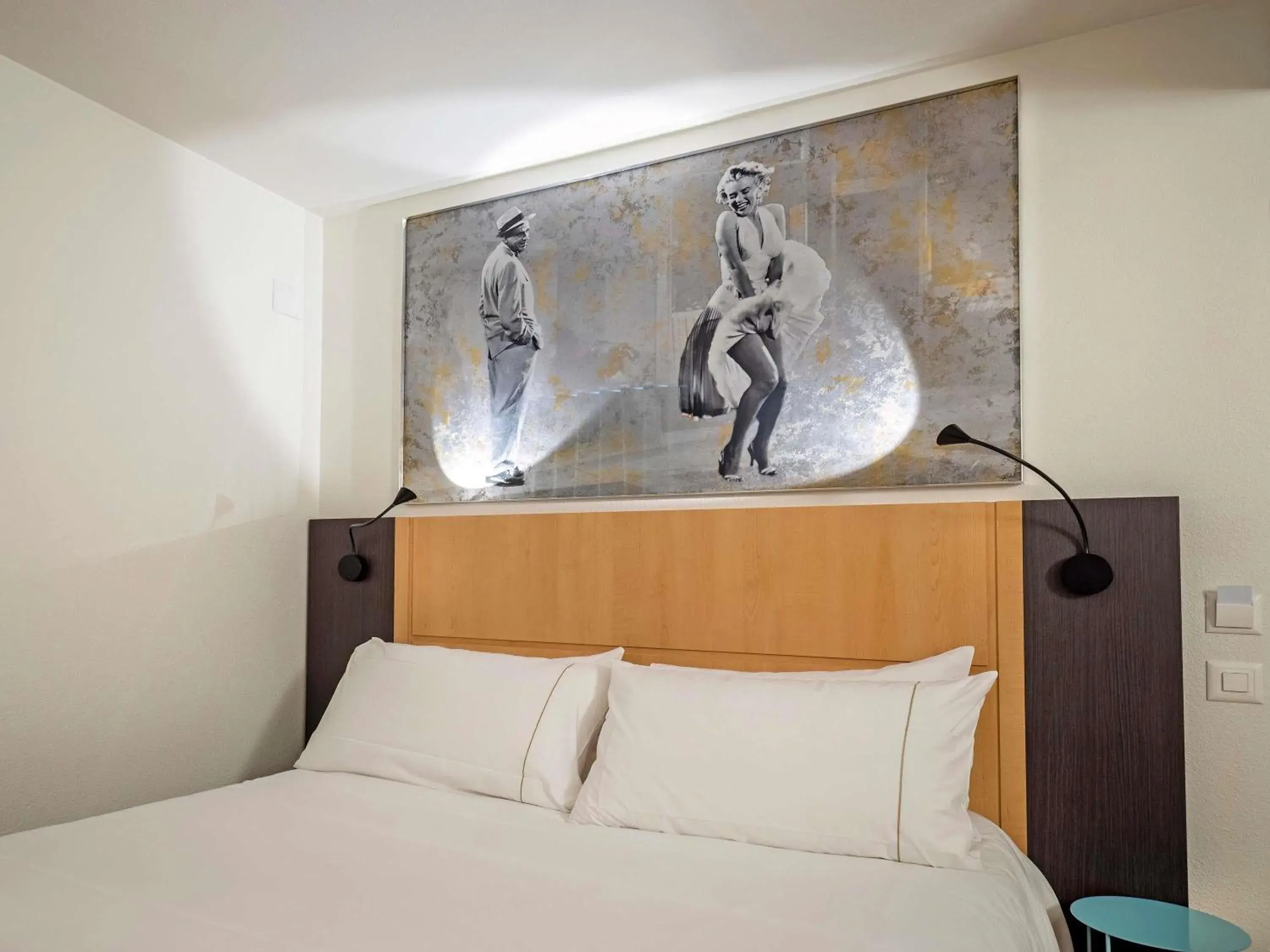 Bedroom, Bed in ibis Locarno Bedroom, Bed in ibis Locarno