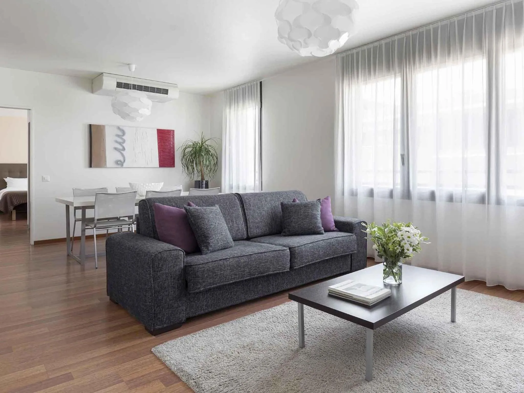 Bedroom in ibis Locarno