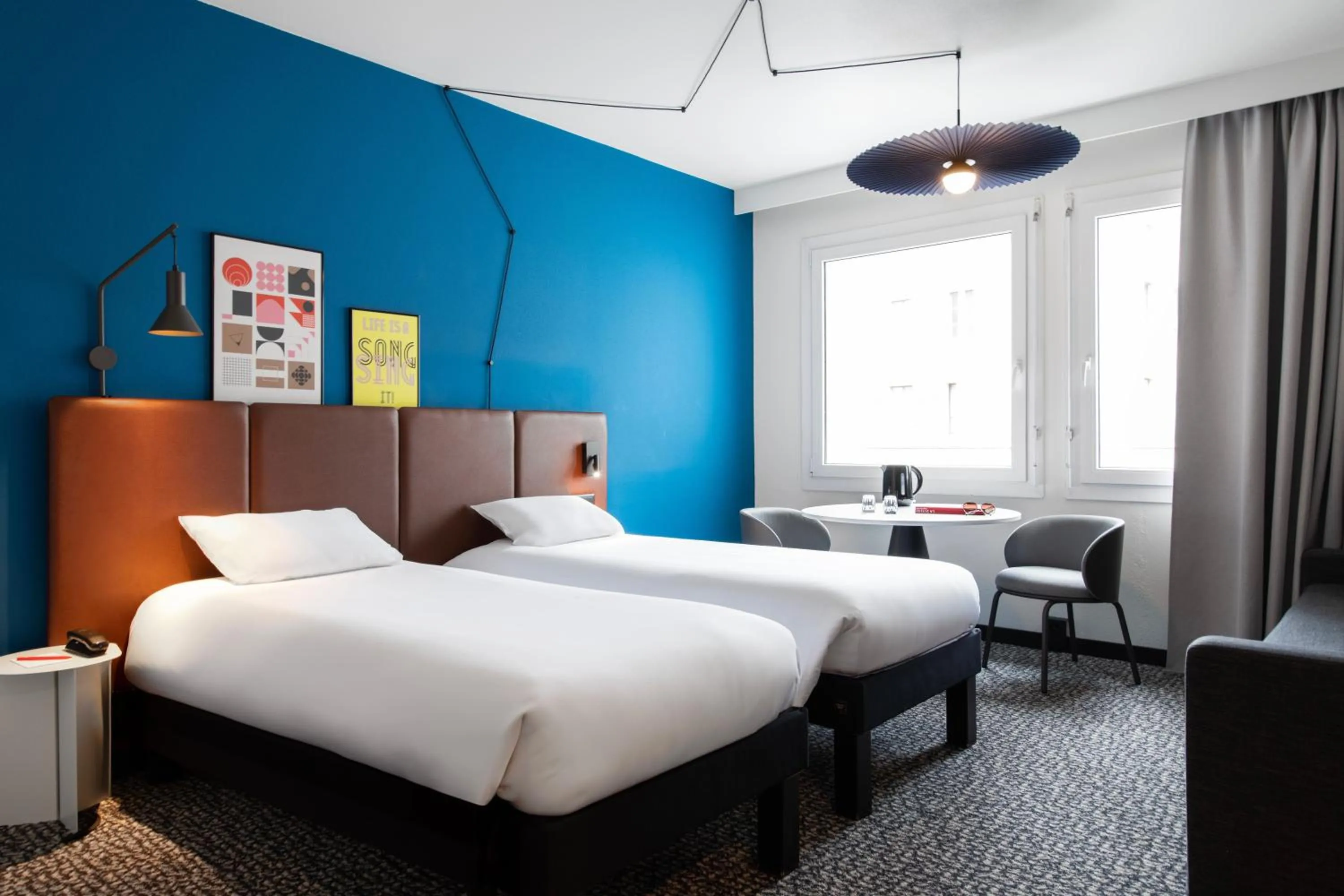 Bedroom, Bed in ibis Lausanne Centre