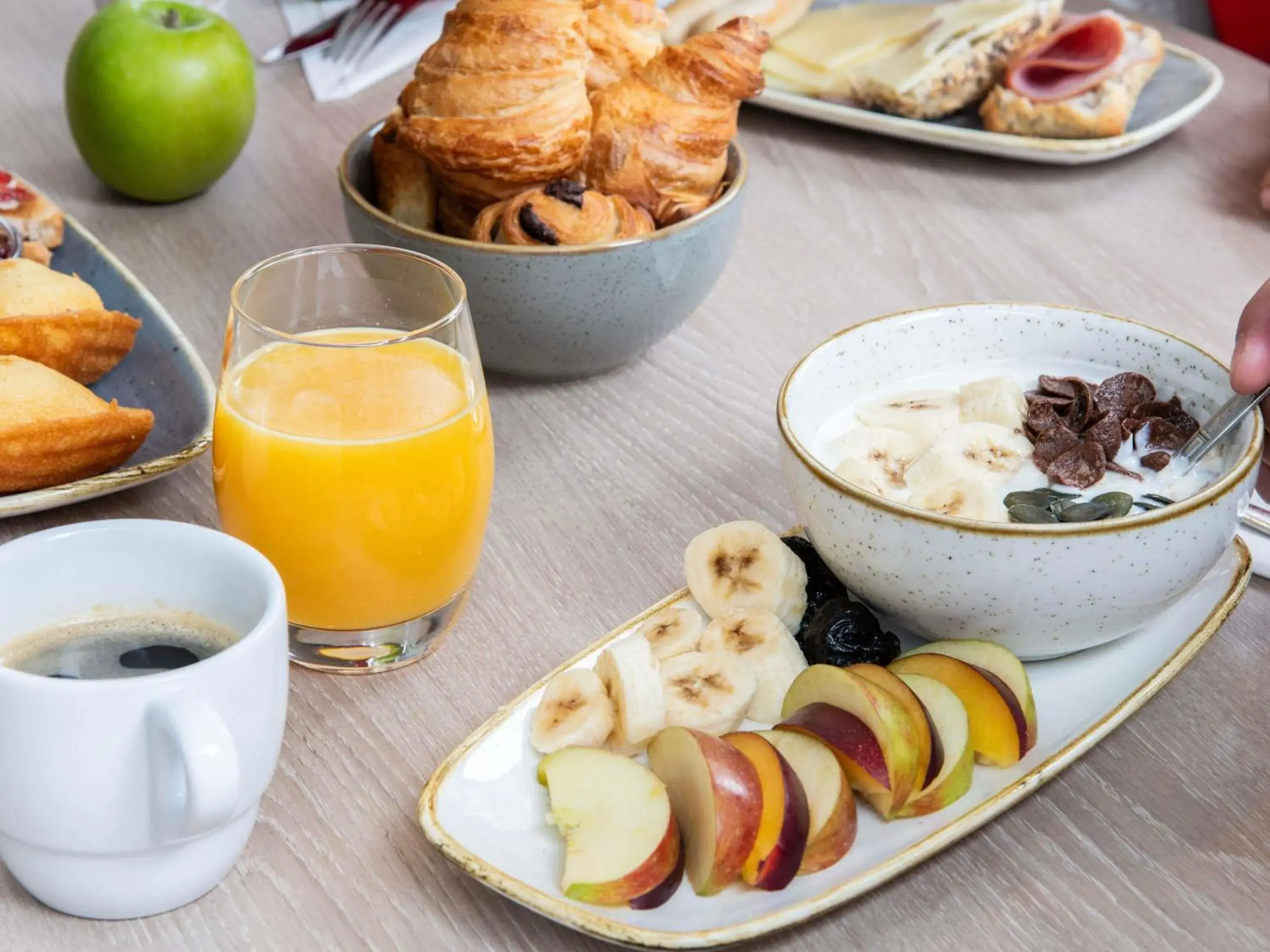 Breakfast in ibis Lausanne Centre Breakfast in ibis Lausanne Centre