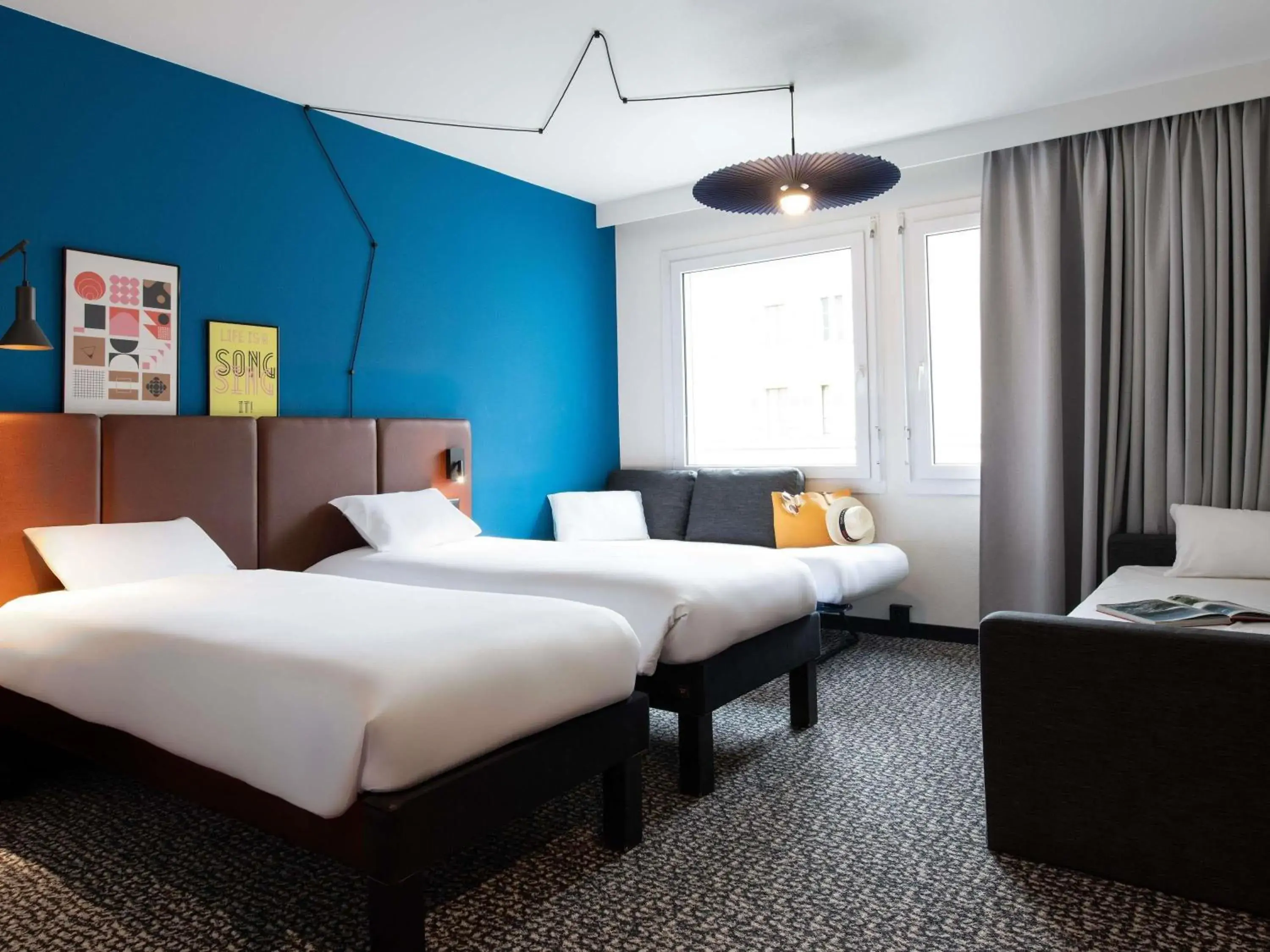 Bedroom, Bed in ibis Lausanne Centre Bedroom, Bed in ibis Lausanne Centre