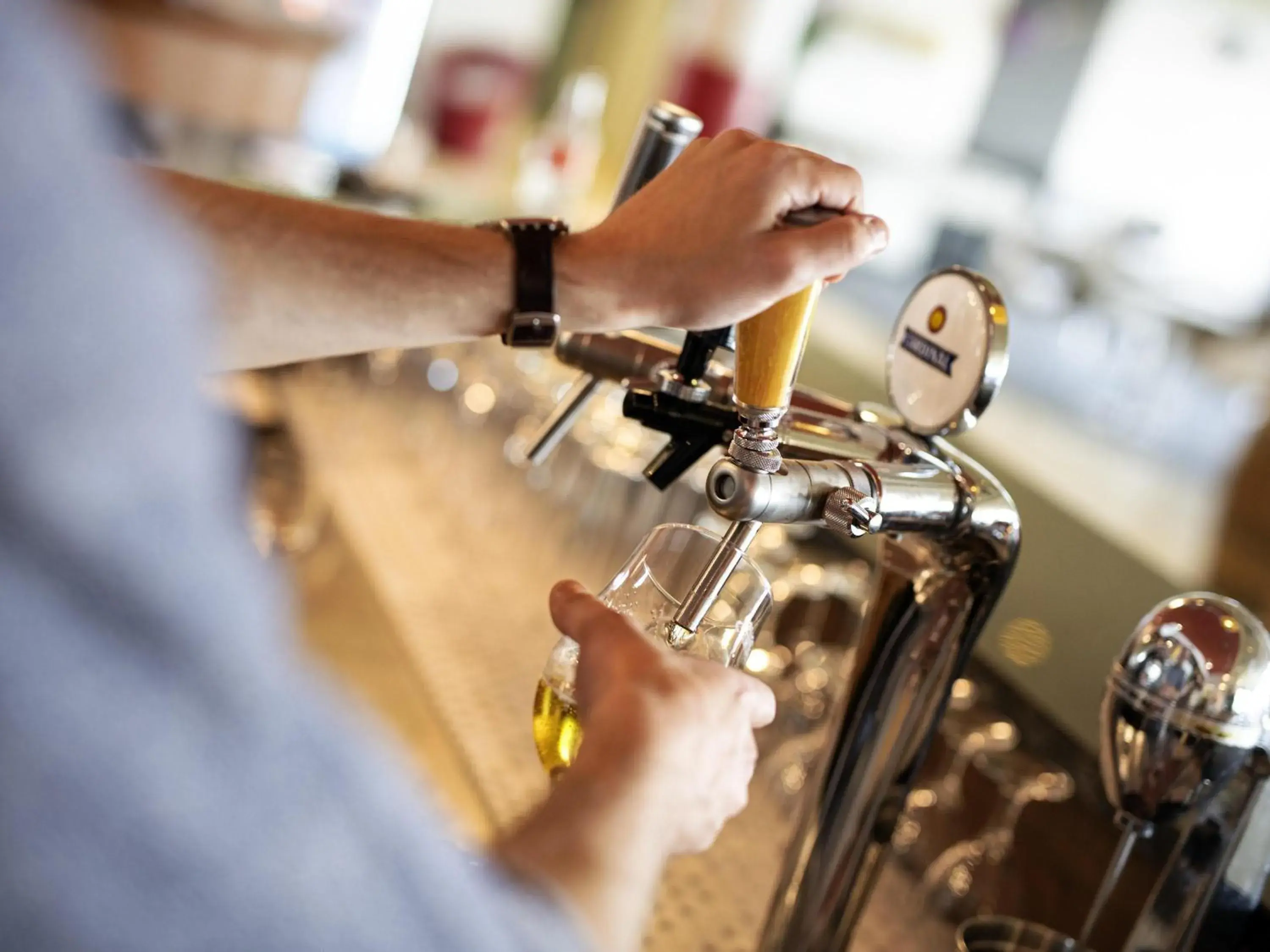 Lounge or bar in ibis Fribourg Lounge or bar in ibis Fribourg