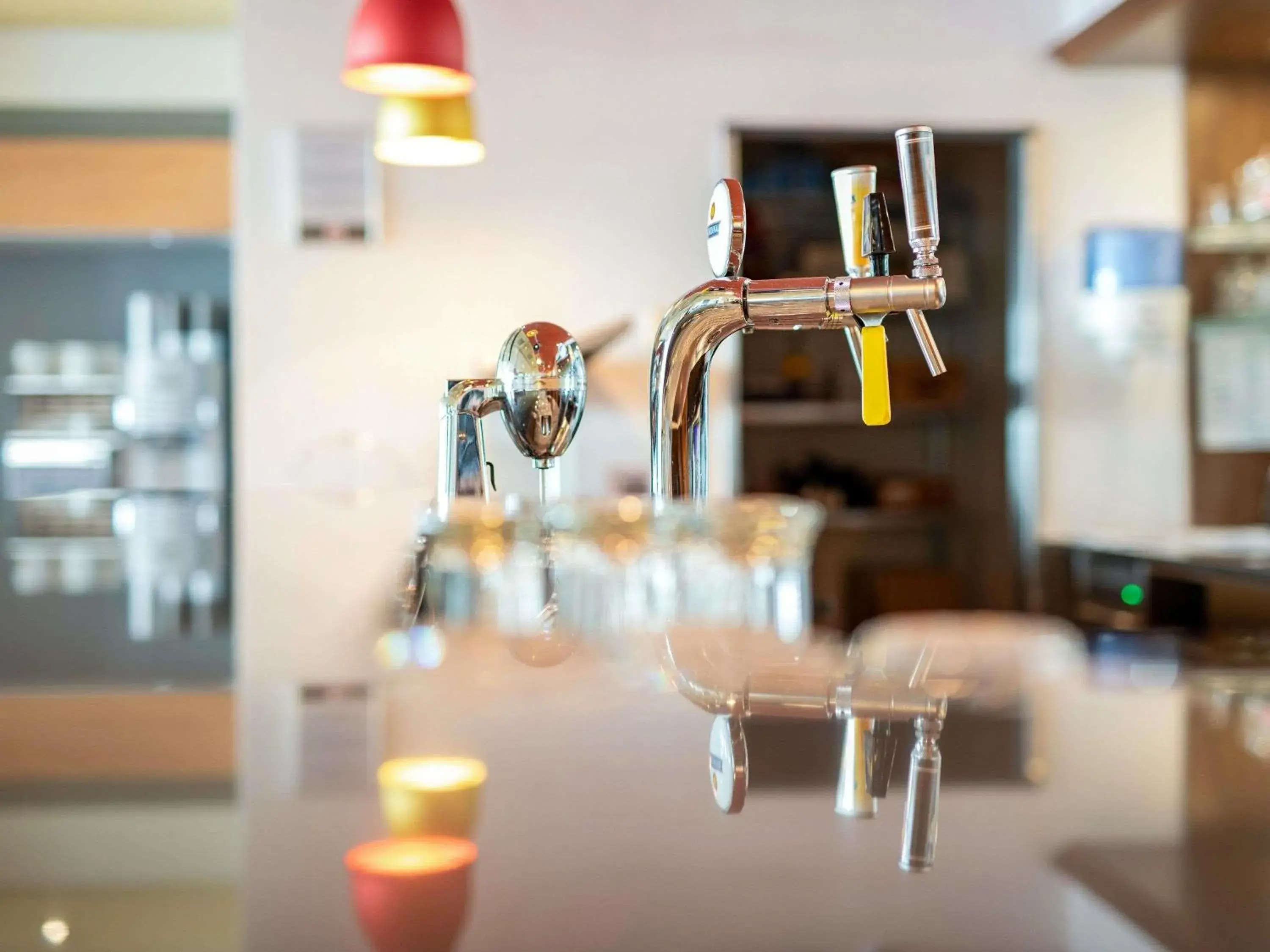 Lounge or bar in ibis Fribourg Lounge or bar in ibis Fribourg