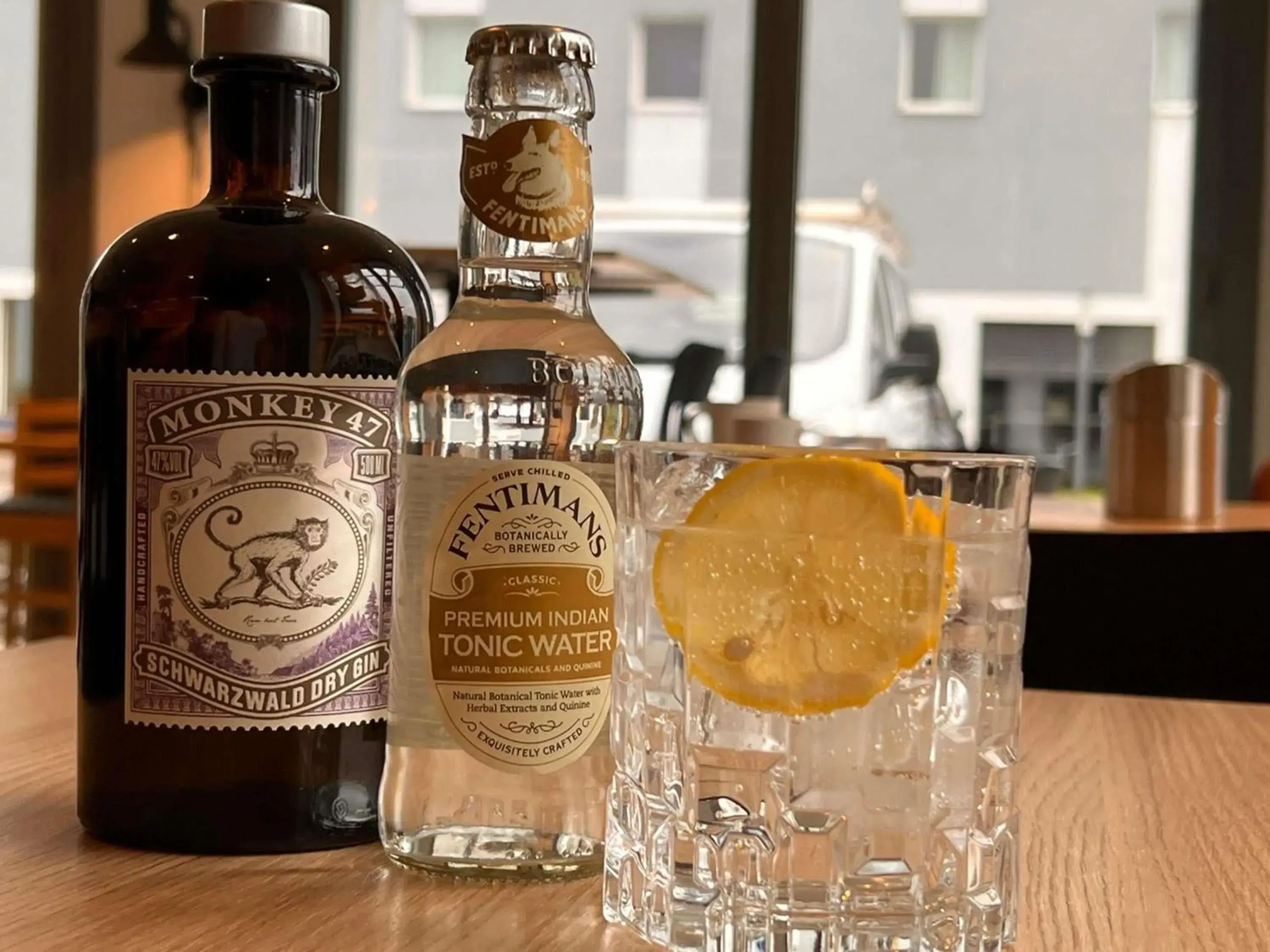 Lounge or bar in ibis Fribourg Lounge or bar in ibis Fribourg