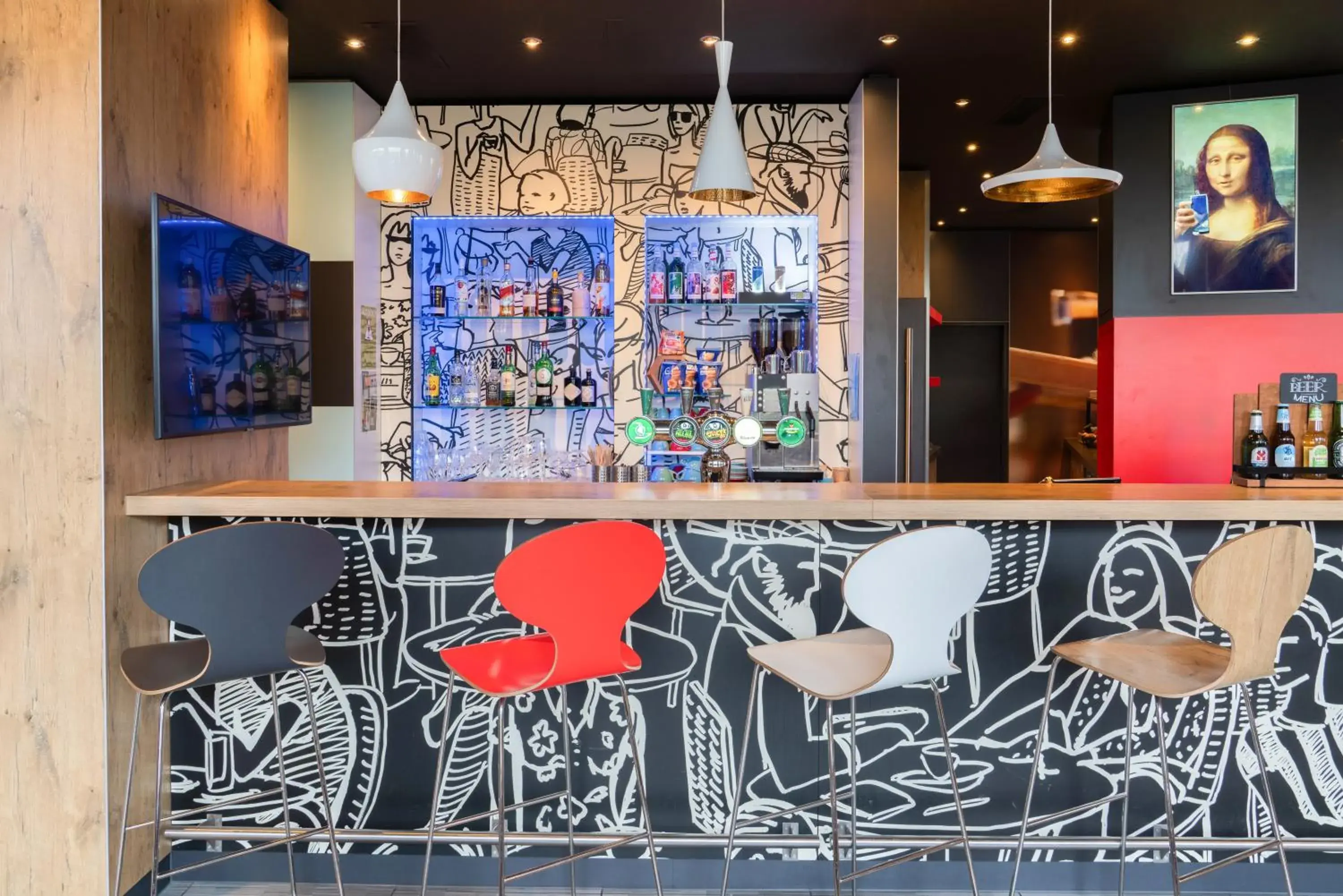 Lounge or bar in ibis Genève Aéroport Lounge or bar in ibis Genève Aéroport