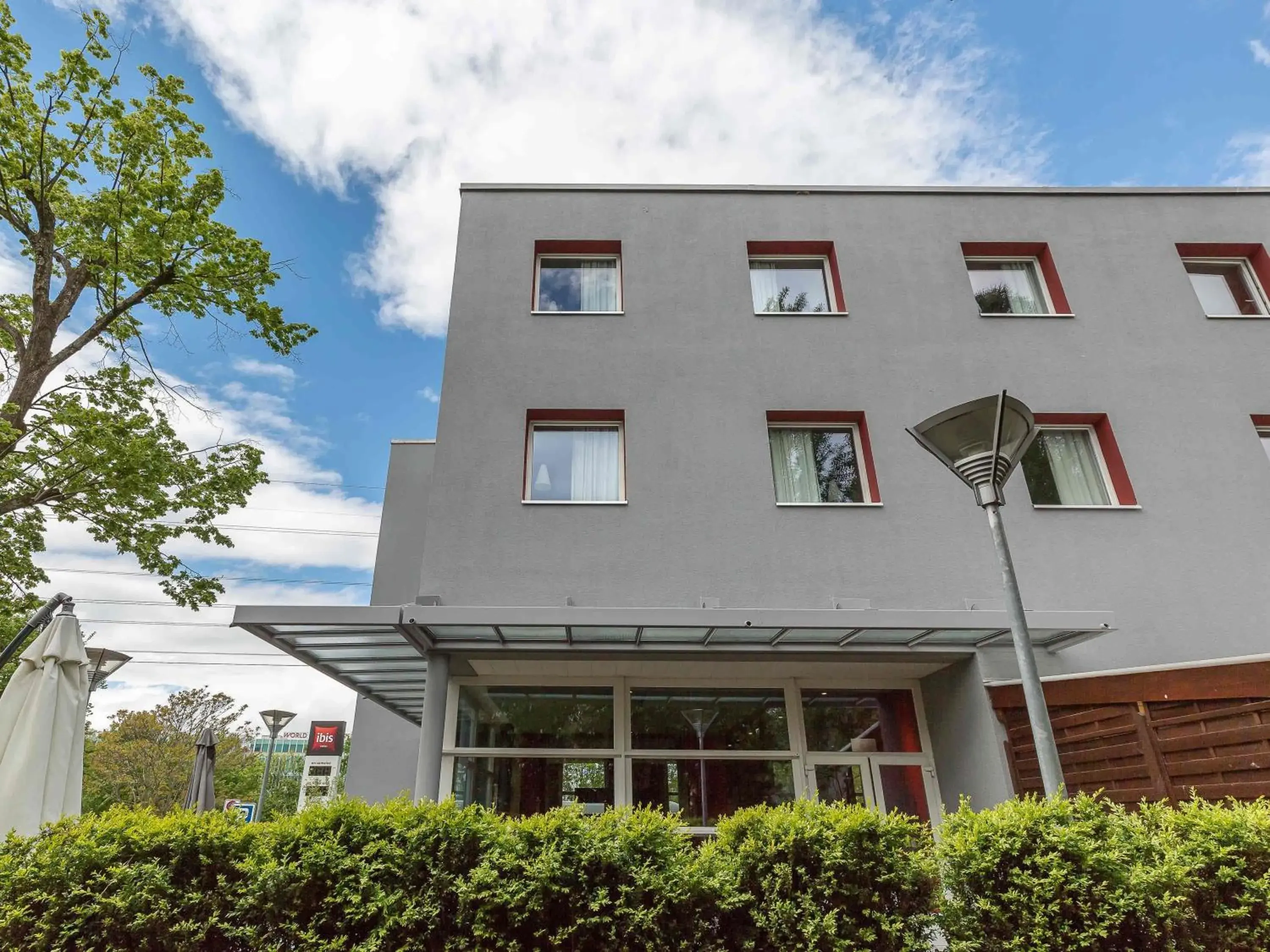 Property building in ibis Genève Aéroport Property building in ibis Genève Aéroport