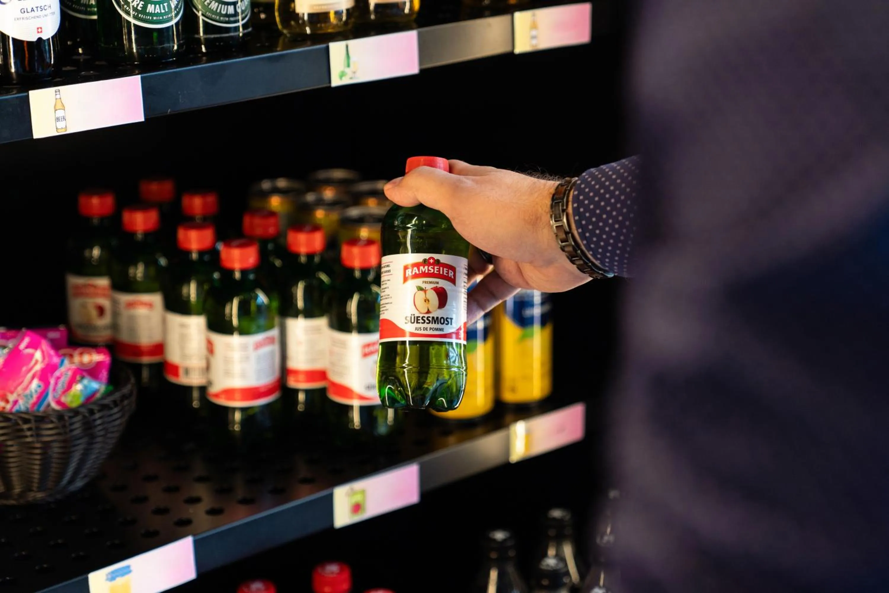 On-site shops in ibis Genève Aéroport