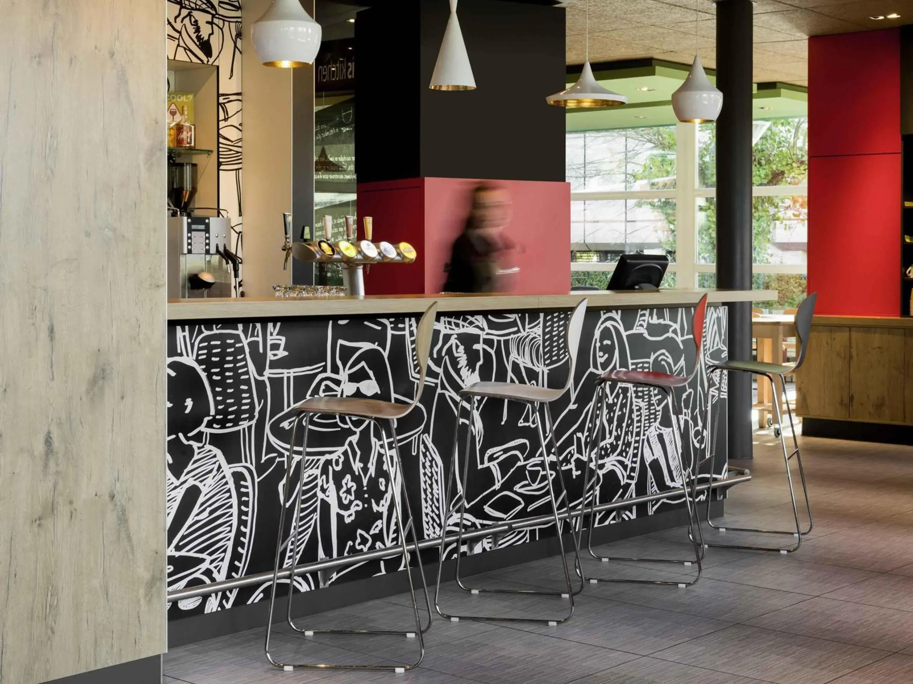 Lounge or bar in ibis Genève Aéroport Lounge or bar in ibis Genève Aéroport