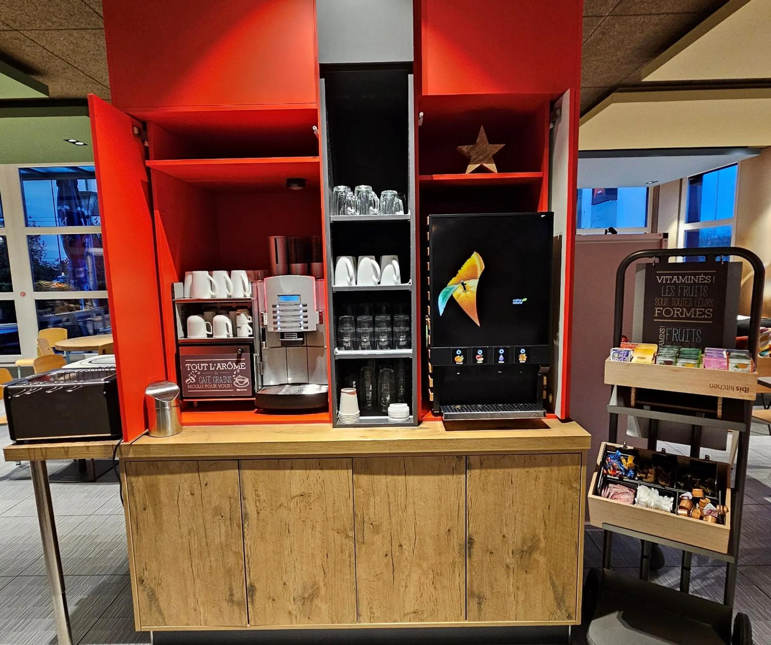 Breakfast in ibis Genève Aéroport