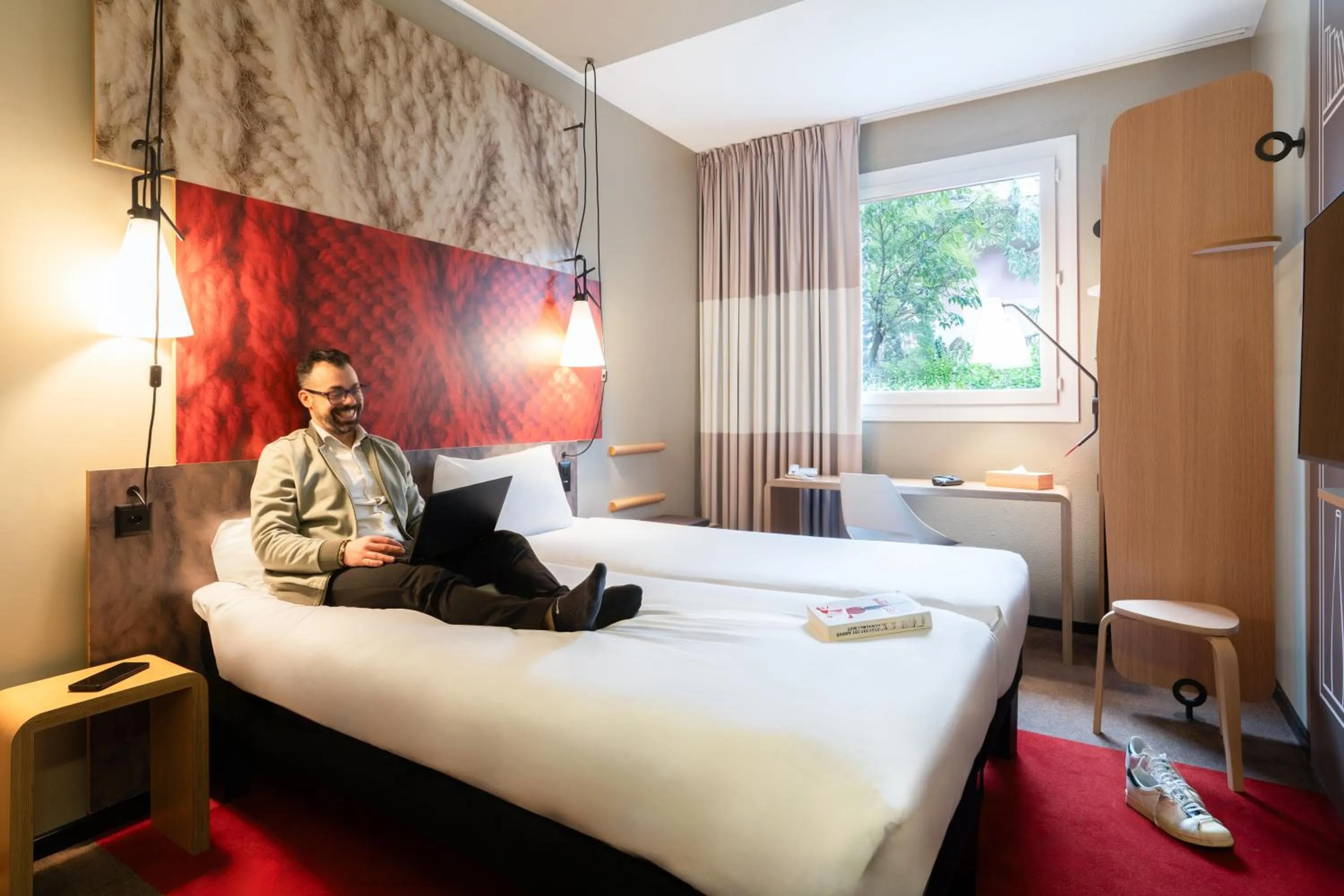 Bed in ibis Genève Aéroport