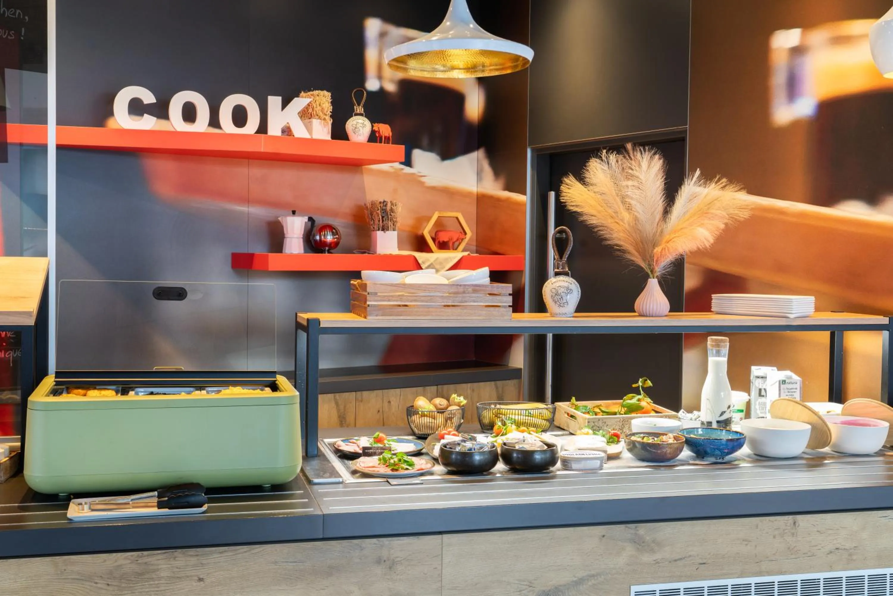 Food and drinks in ibis Genève Aéroport