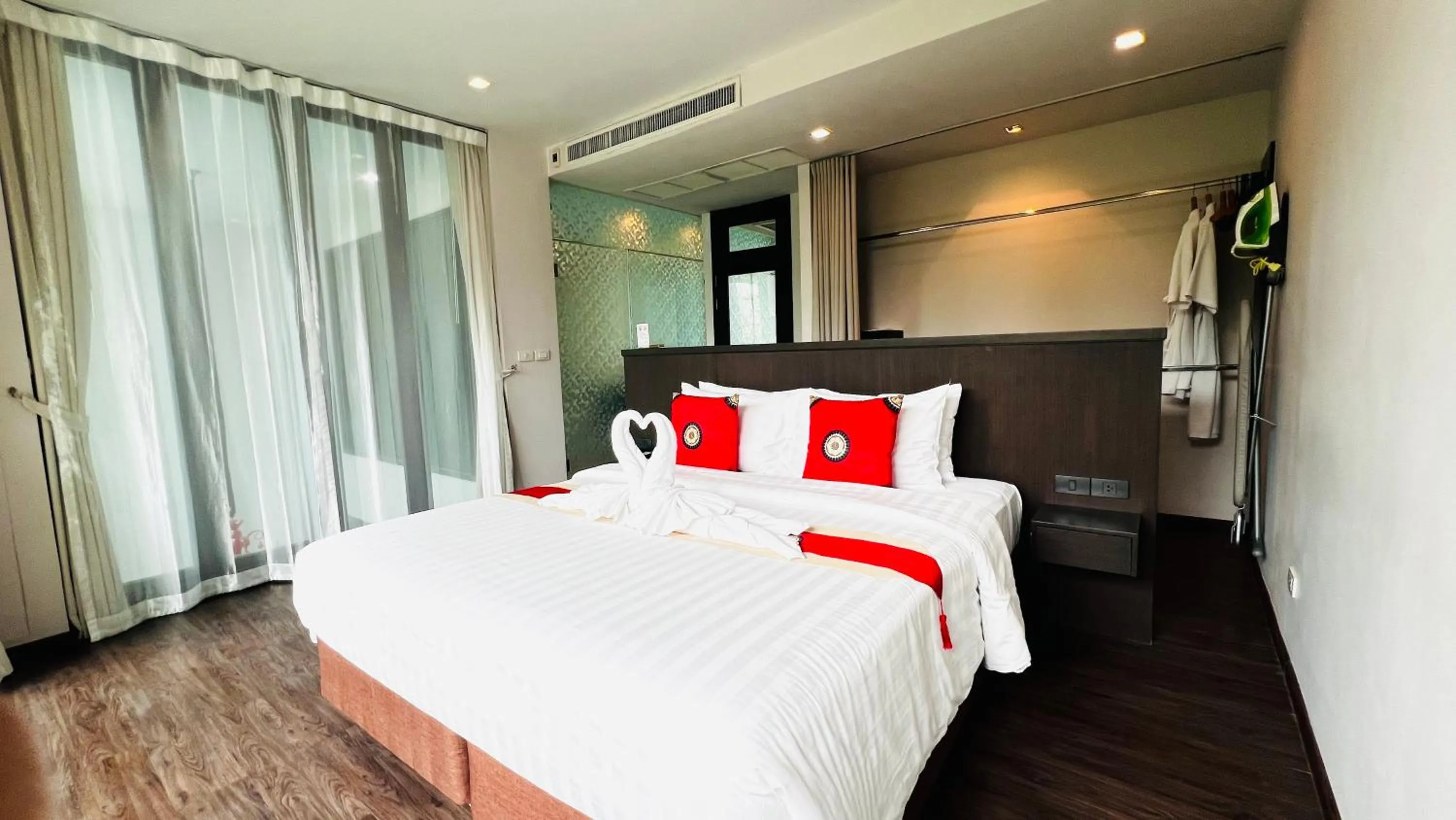 Bed in Civic Horizon Hotel & Residence