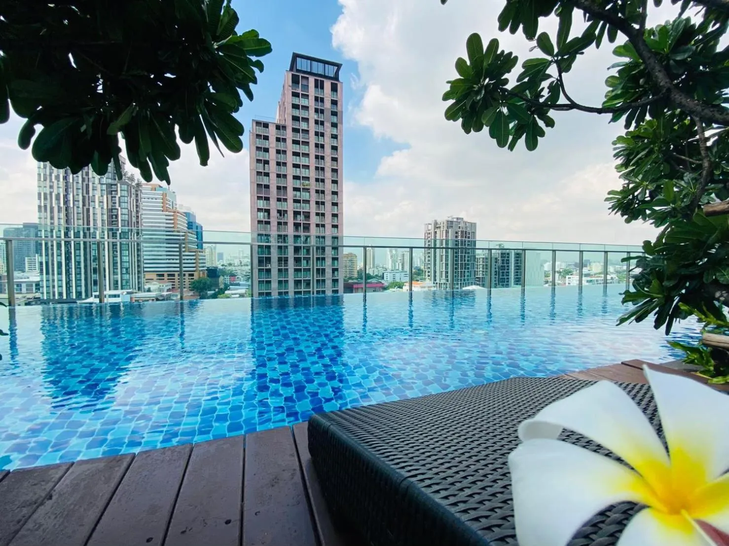 Swimming pool in Civic Horizon Hotel & Residence