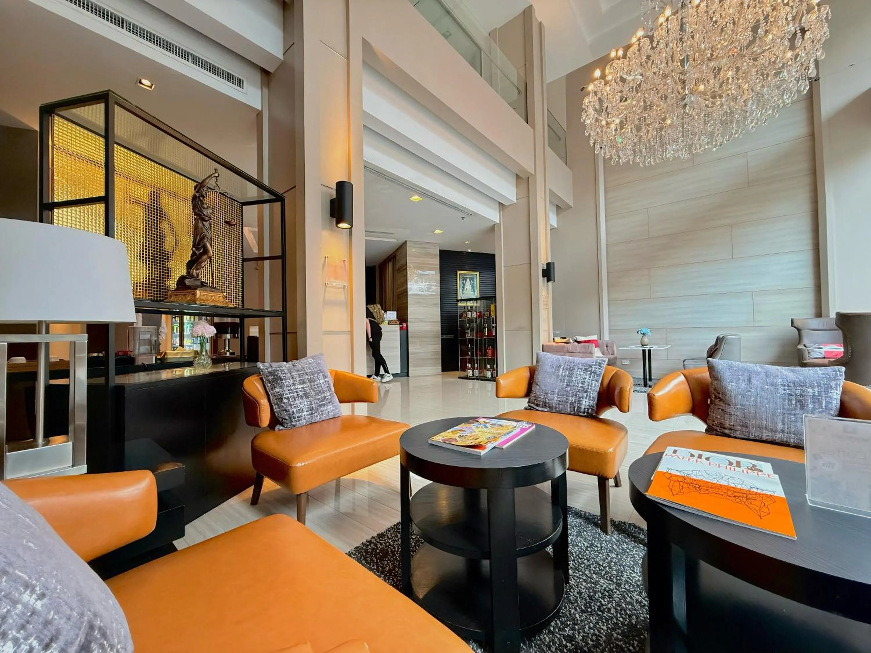 Communal lounge/ TV room in Civic Horizon Hotel & Residence