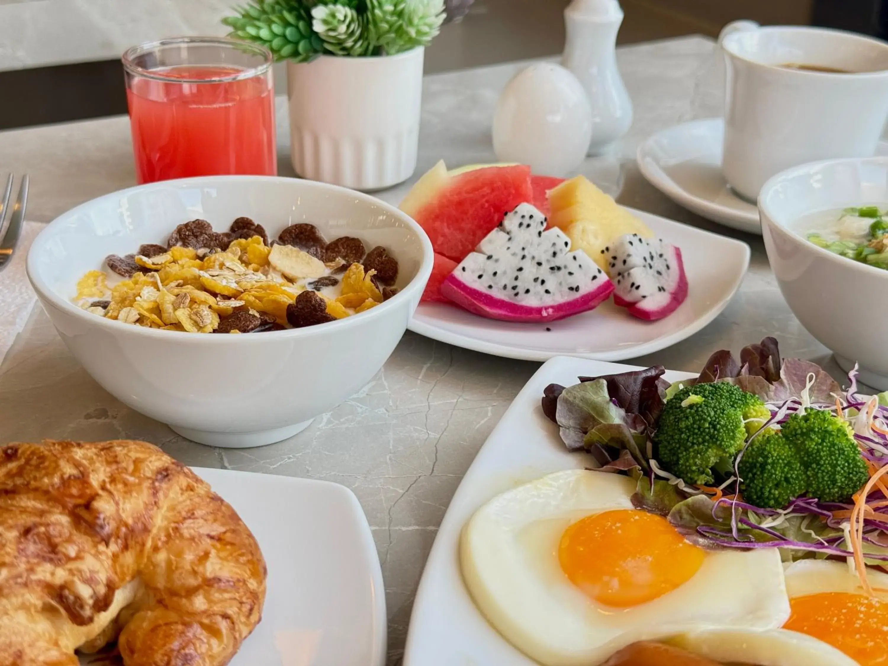 Breakfast in Civic Horizon Hotel & Residence Breakfast in Civic Horizon Hotel & Residence