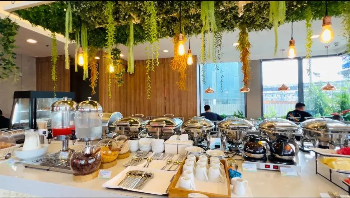 Buffet breakfast in Civic Horizon Hotel & Residence Buffet breakfast in Civic Horizon Hotel & Residence