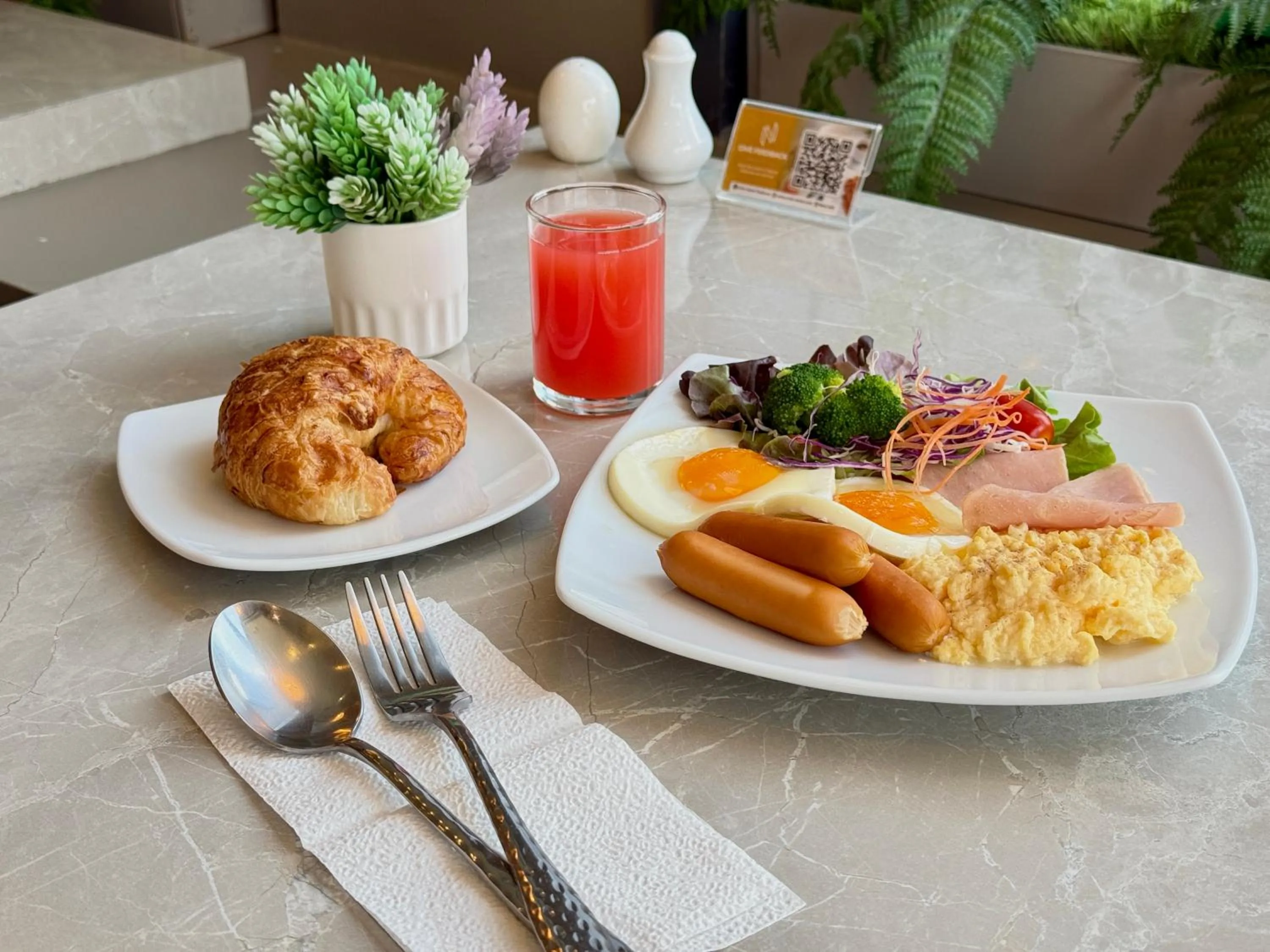 Breakfast in Civic Horizon Hotel & Residence