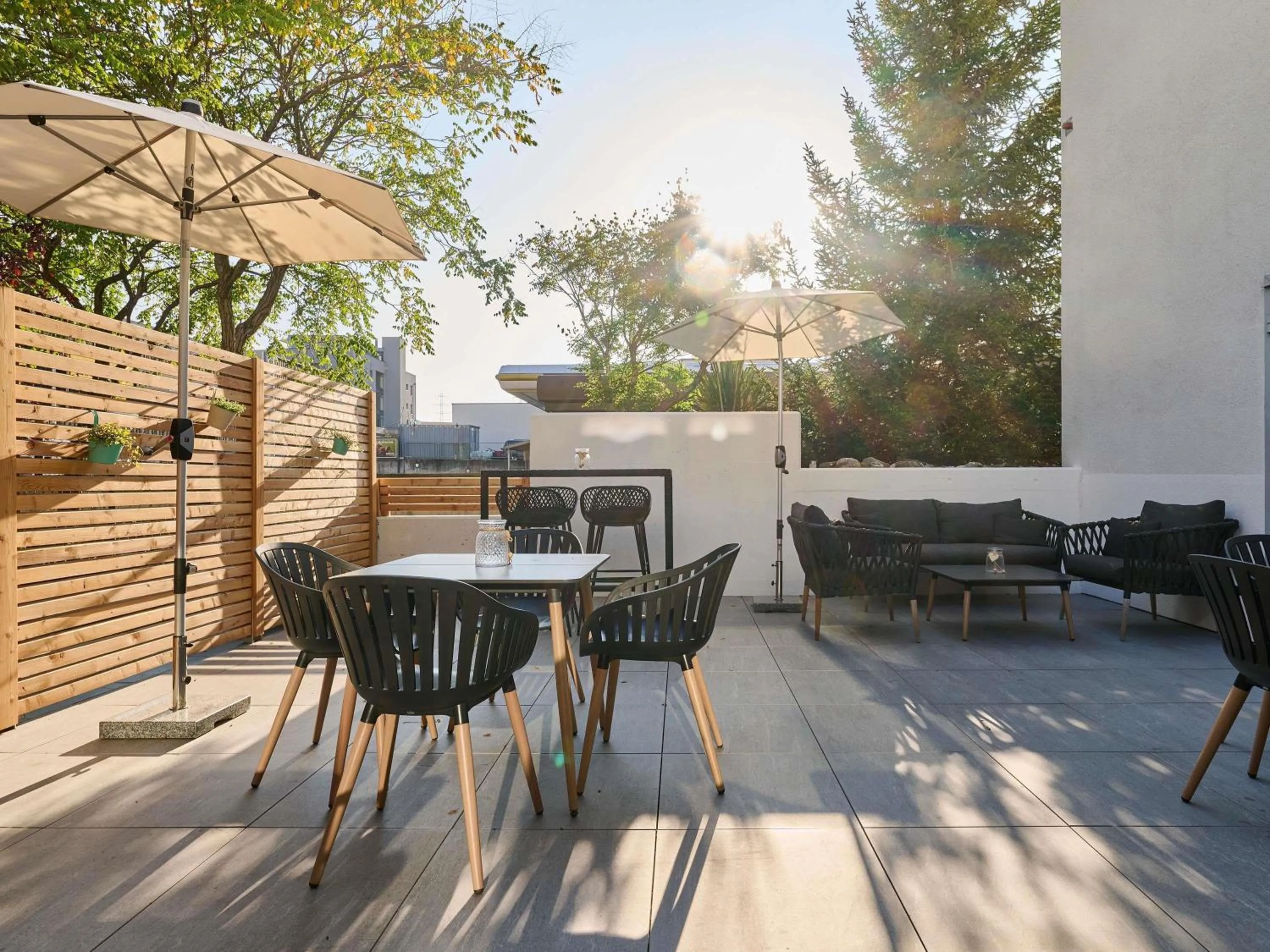 Lounge or bar in ibis Chur