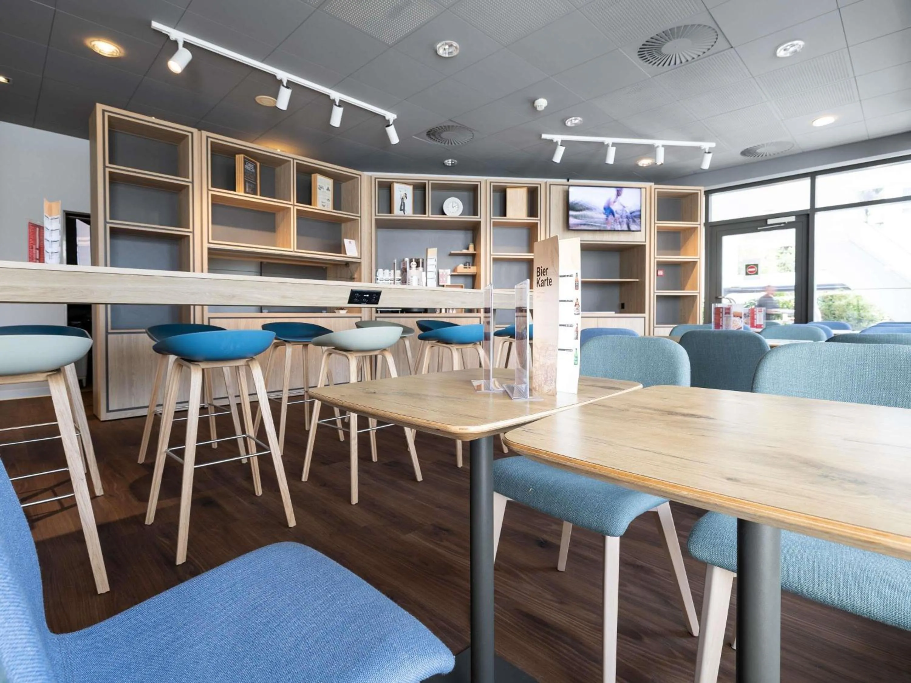 Restaurant/places to eat in ibis Chur