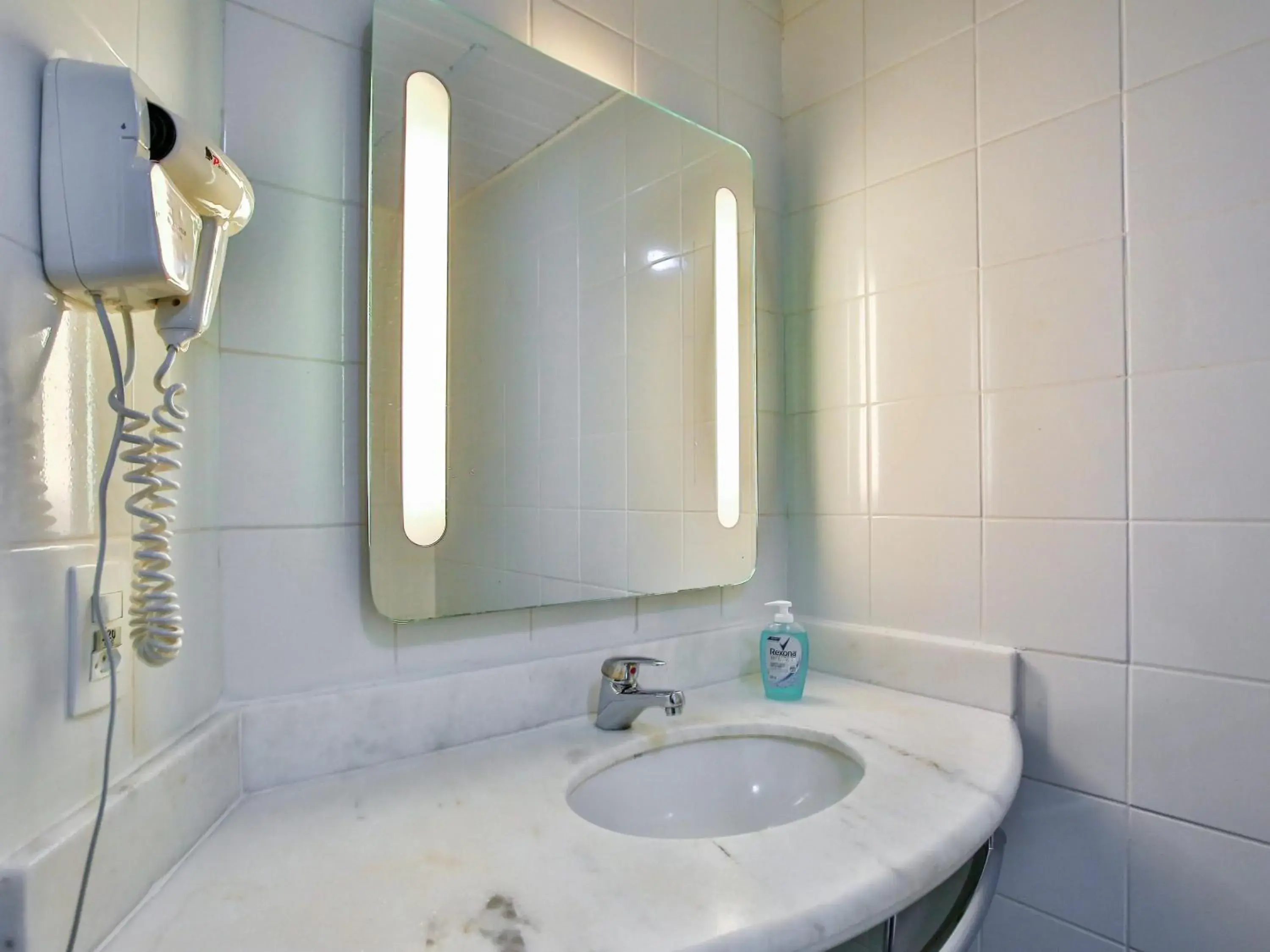 Property building in ibis Lausanne Crissier Property building in ibis Lausanne Crissier