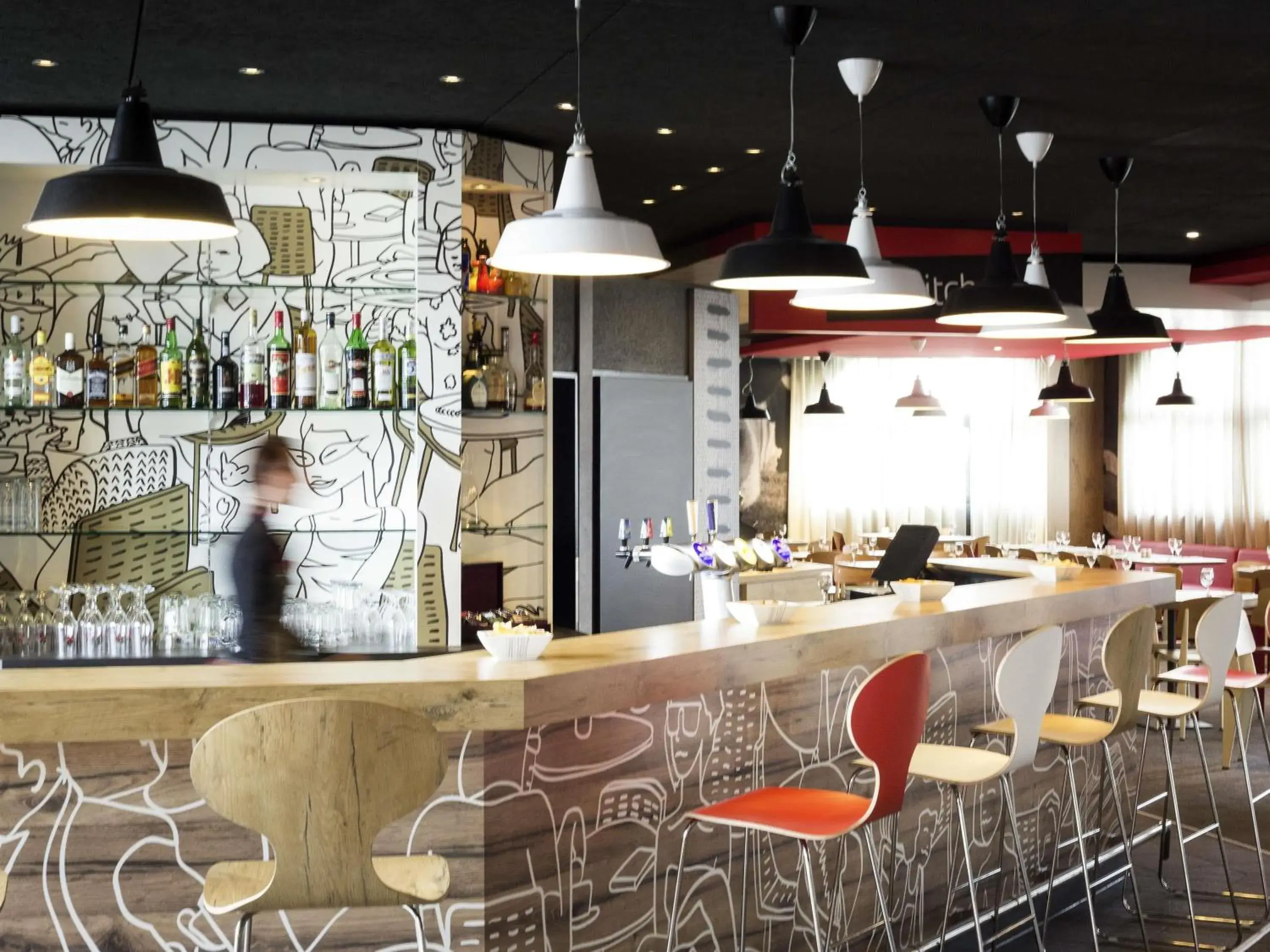 Lounge or bar in ibis Lausanne Crissier Lounge or bar in ibis Lausanne Crissier