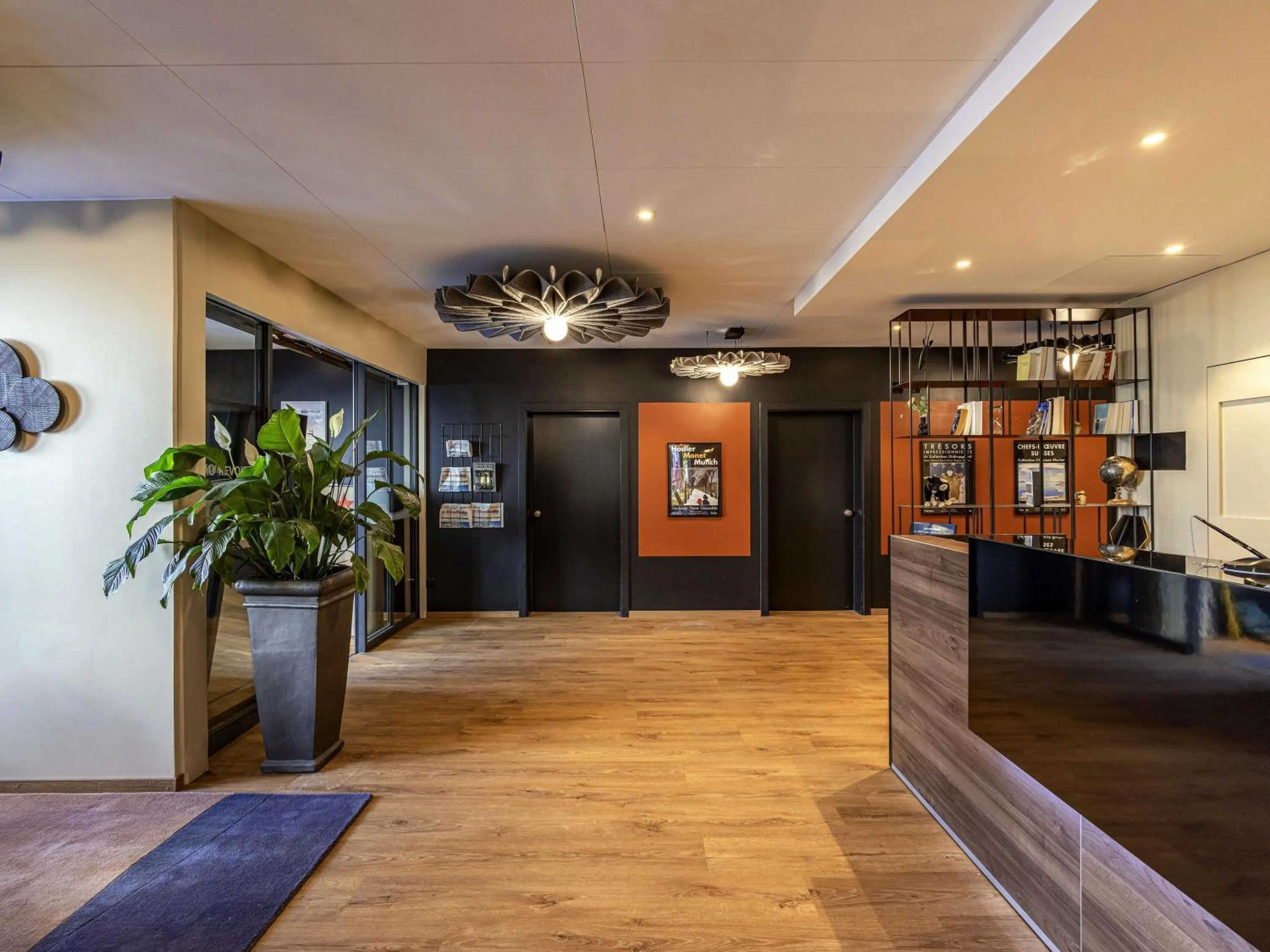 Property building in Ibis Sion