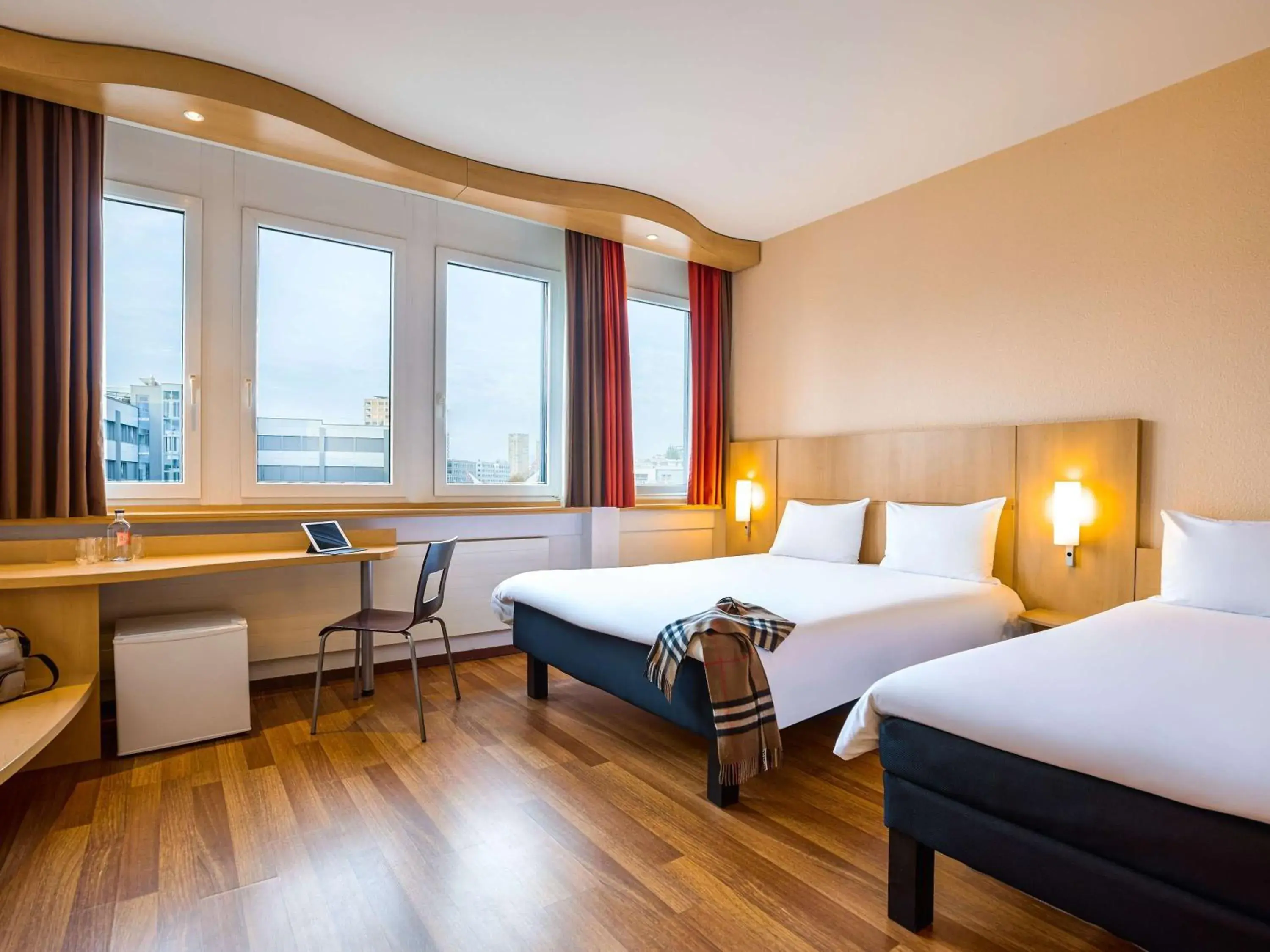 Bedroom, Bed in ibis Luzern Kriens Bedroom, Bed in ibis Luzern Kriens
